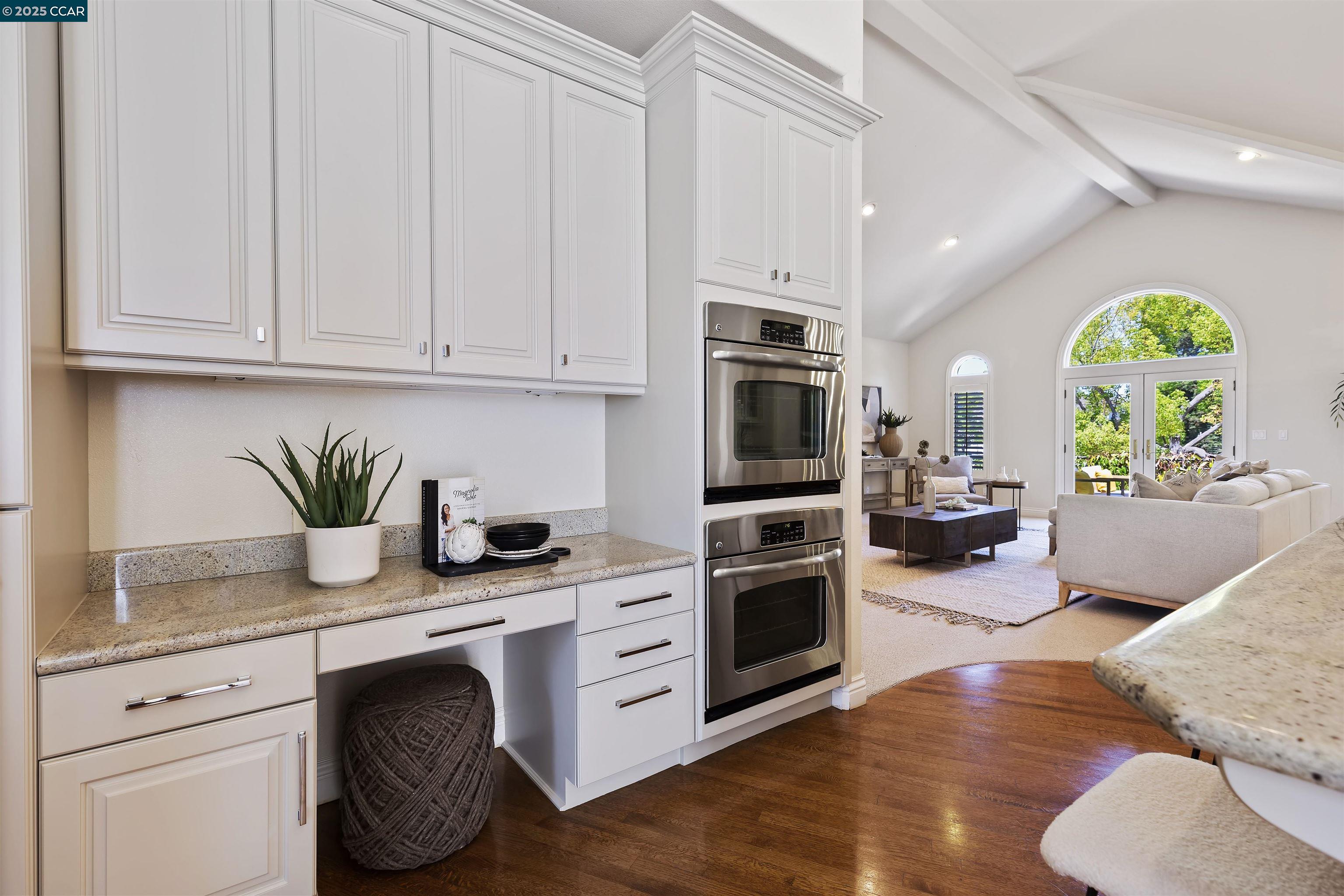 Detail Gallery Image 19 of 41 For 30 Crestview Ct, Lafayette,  CA 94549 - 5 Beds | 4/1 Baths