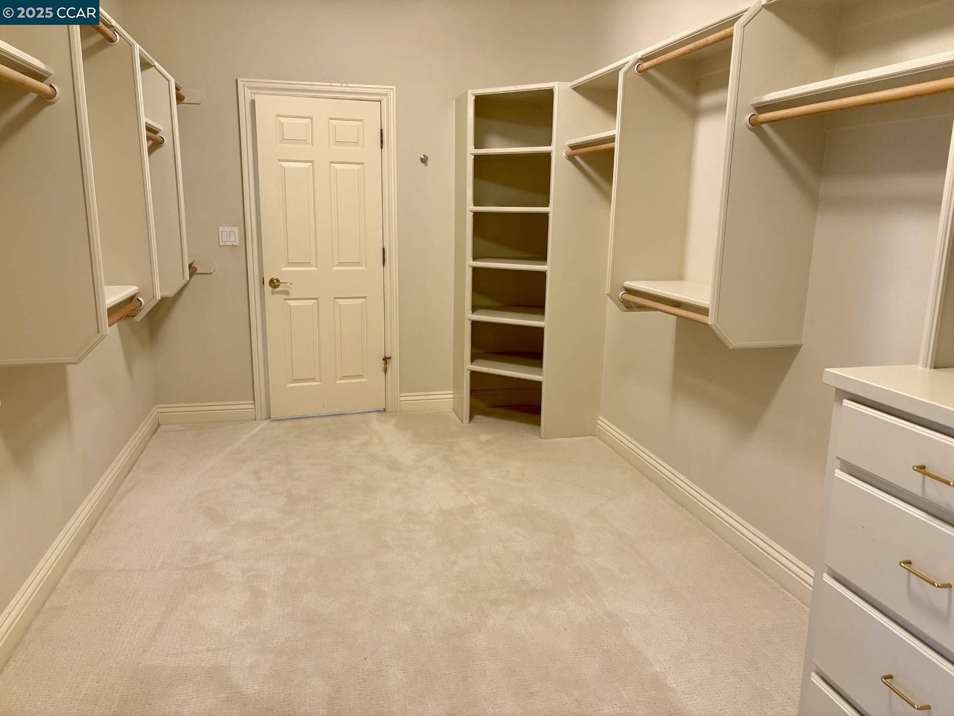 Detail Gallery Image 24 of 41 For 30 Crestview Ct, Lafayette,  CA 94549 - 5 Beds | 4/1 Baths