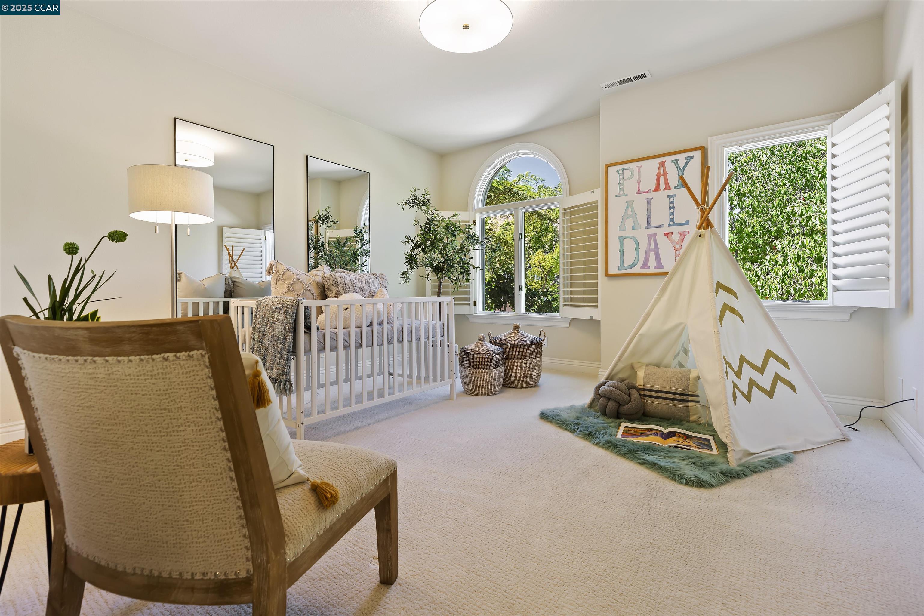 Detail Gallery Image 29 of 41 For 30 Crestview Ct, Lafayette,  CA 94549 - 5 Beds | 4/1 Baths