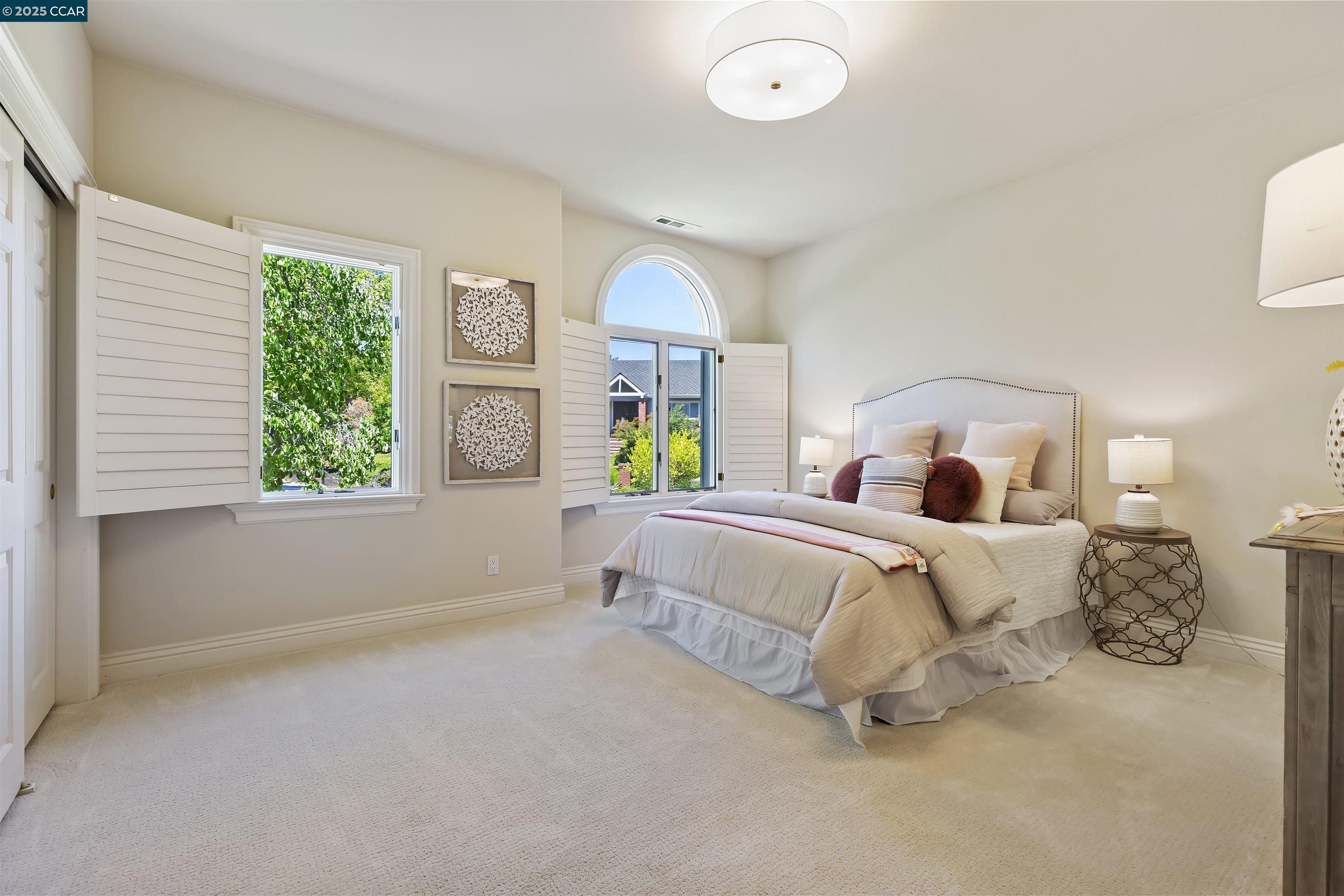 Detail Gallery Image 30 of 41 For 30 Crestview Ct, Lafayette,  CA 94549 - 5 Beds | 4/1 Baths