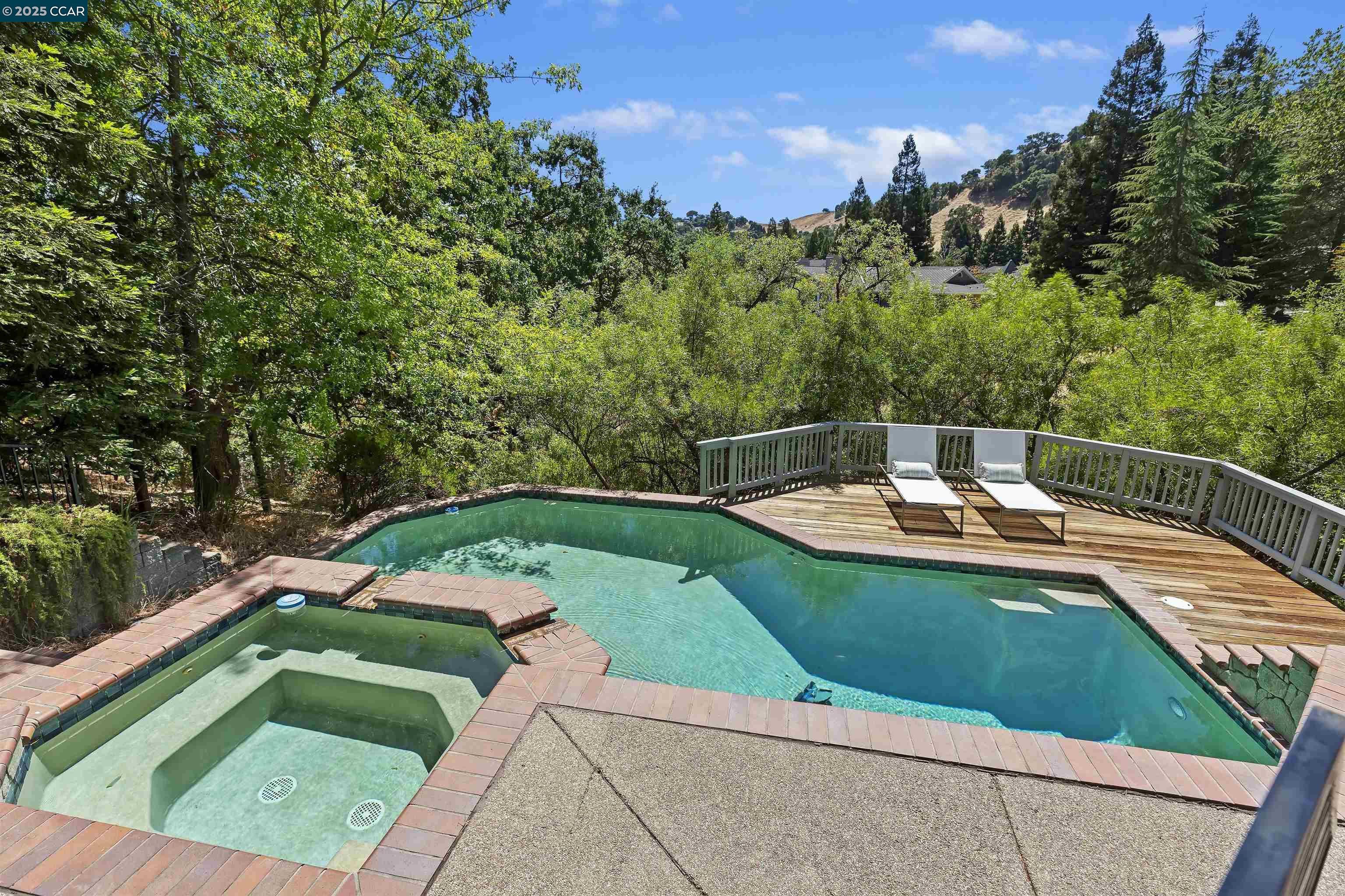 Detail Gallery Image 36 of 41 For 30 Crestview Ct, Lafayette,  CA 94549 - 5 Beds | 4/1 Baths