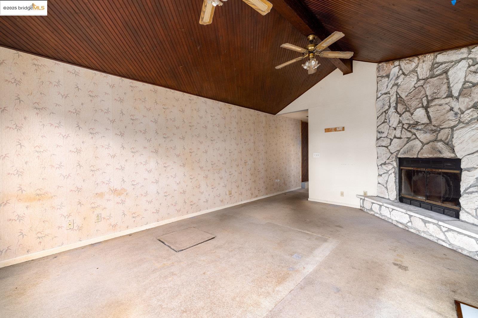 Detail Gallery Image 15 of 43 For 619 Santa Maria Rd, El Sobrante,  CA 94803 - 3 Beds | 2 Baths