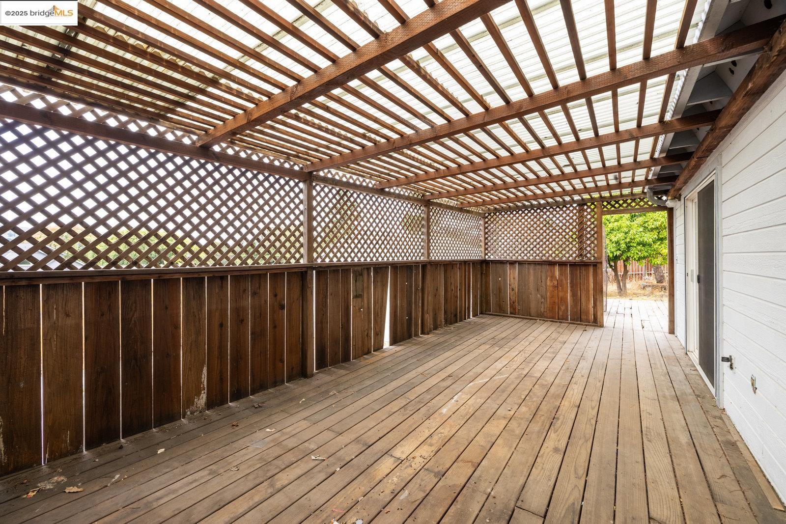 Detail Gallery Image 24 of 43 For 619 Santa Maria Rd, El Sobrante,  CA 94803 - 3 Beds | 2 Baths