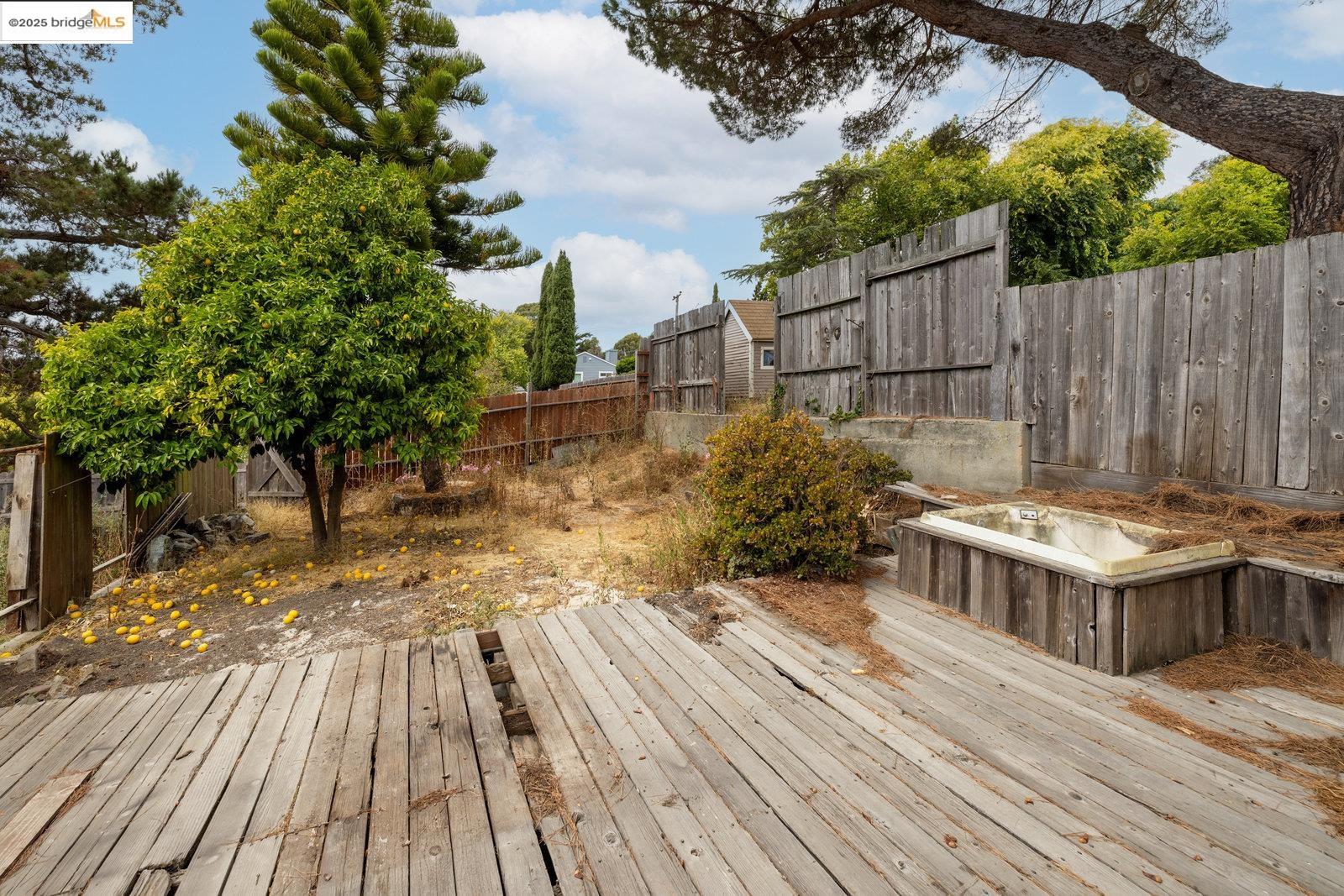 Detail Gallery Image 31 of 43 For 619 Santa Maria Rd, El Sobrante,  CA 94803 - 3 Beds | 2 Baths