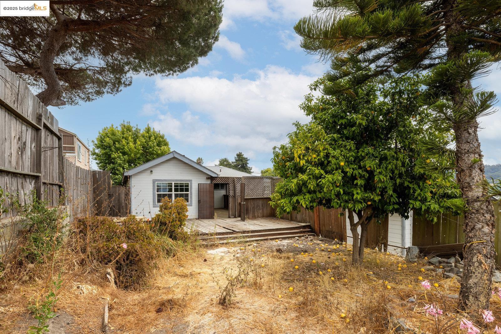 Detail Gallery Image 34 of 43 For 619 Santa Maria Rd, El Sobrante,  CA 94803 - 3 Beds | 2 Baths
