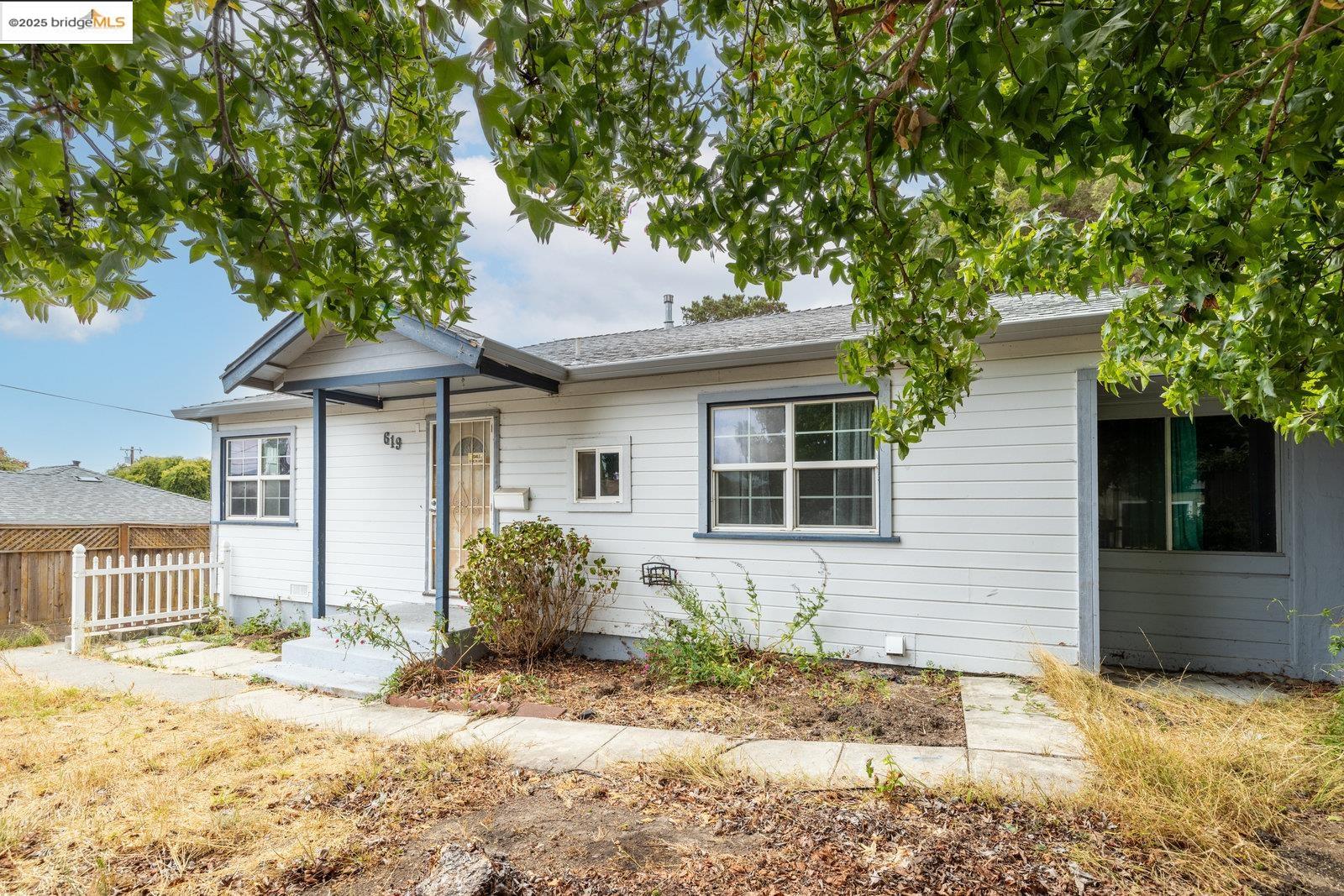 Detail Gallery Image 37 of 43 For 619 Santa Maria Rd, El Sobrante,  CA 94803 - 3 Beds | 2 Baths