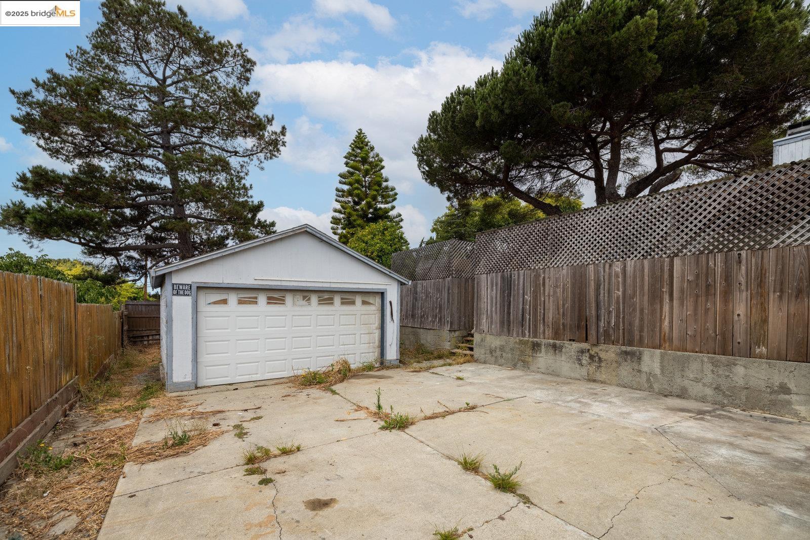 Detail Gallery Image 40 of 43 For 619 Santa Maria Rd, El Sobrante,  CA 94803 - 3 Beds | 2 Baths