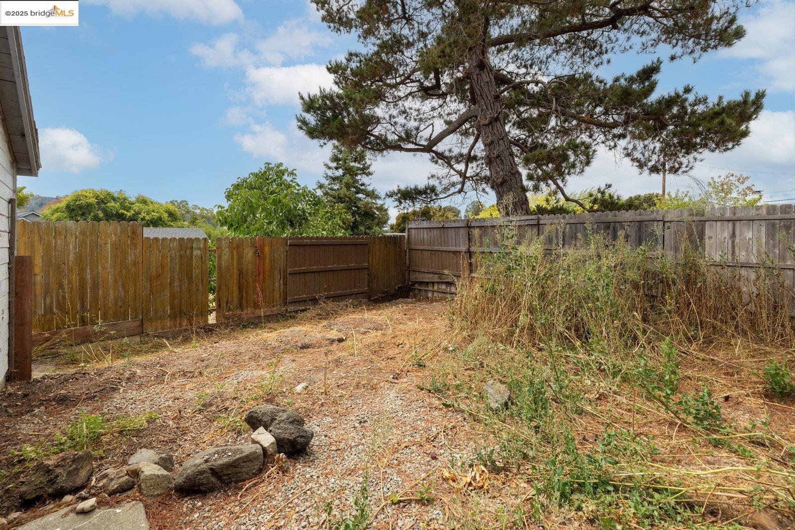 Detail Gallery Image 42 of 43 For 619 Santa Maria Rd, El Sobrante,  CA 94803 - 3 Beds | 2 Baths