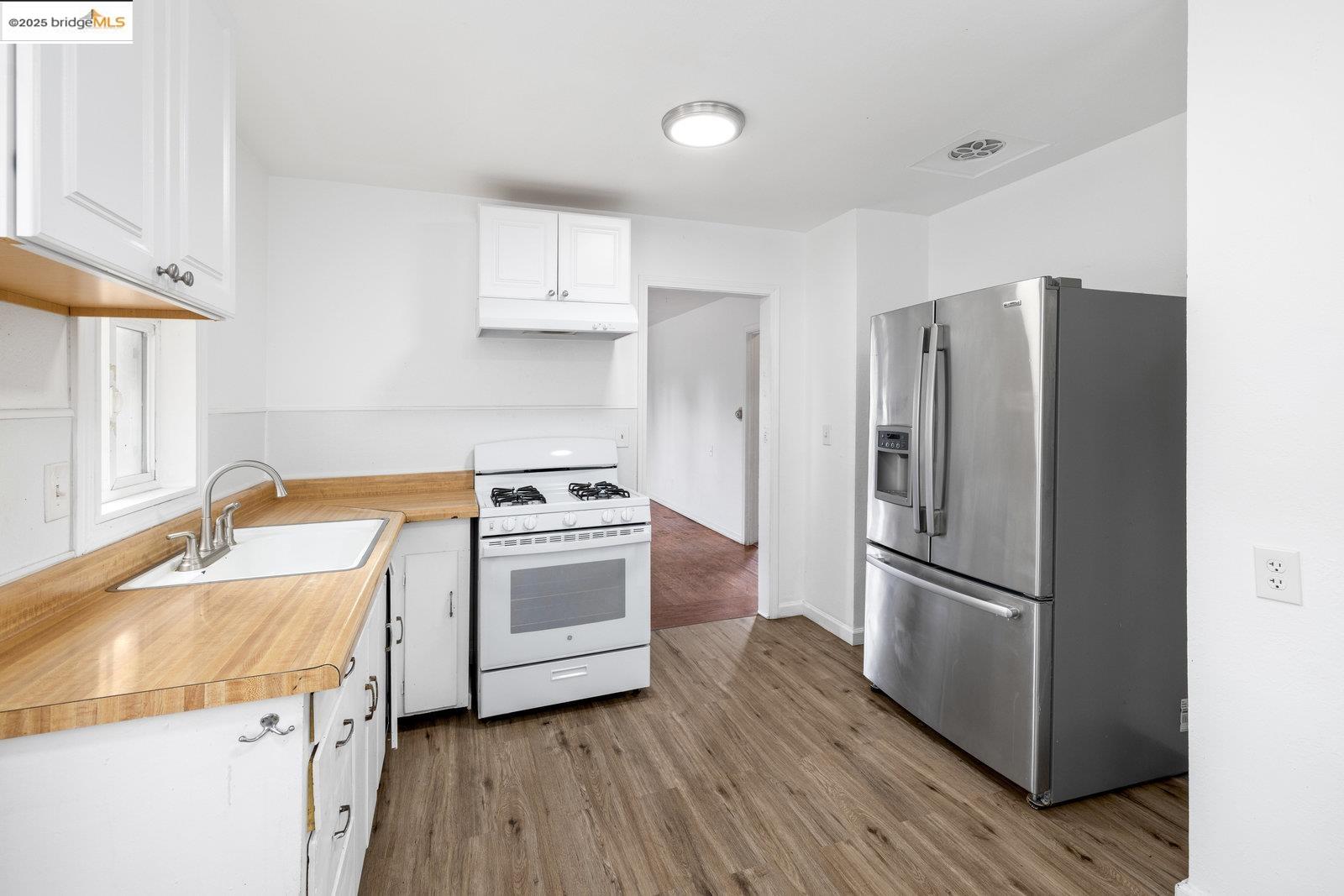 Detail Gallery Image 9 of 43 For 619 Santa Maria Rd, El Sobrante,  CA 94803 - 3 Beds | 2 Baths