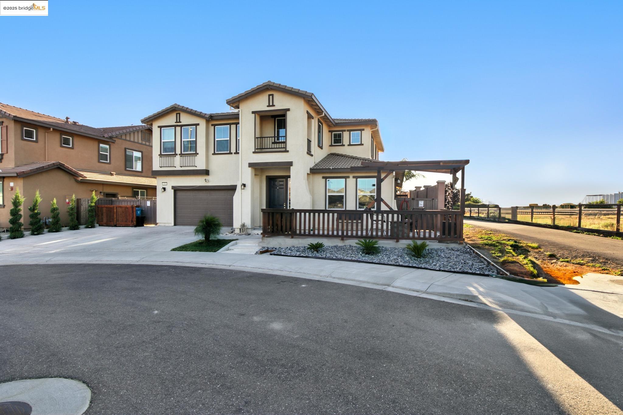 Detail Gallery Image 1 of 56 For 536 Aster St, Vacaville,  CA 95688 - 5 Beds | 3 Baths