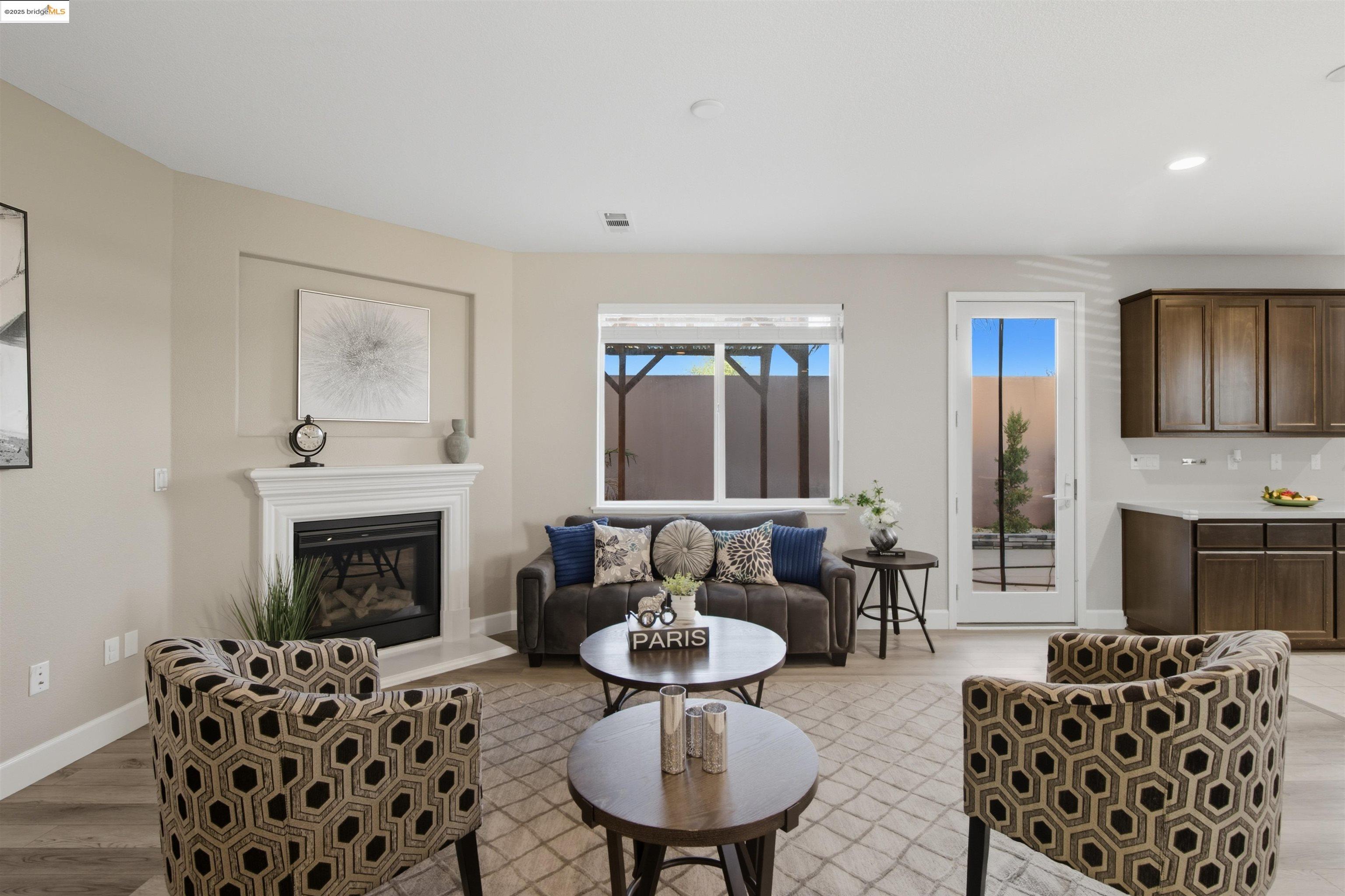 Detail Gallery Image 19 of 53 For 536 Aster St, Vacaville,  CA 95688 - 5 Beds | 3 Baths