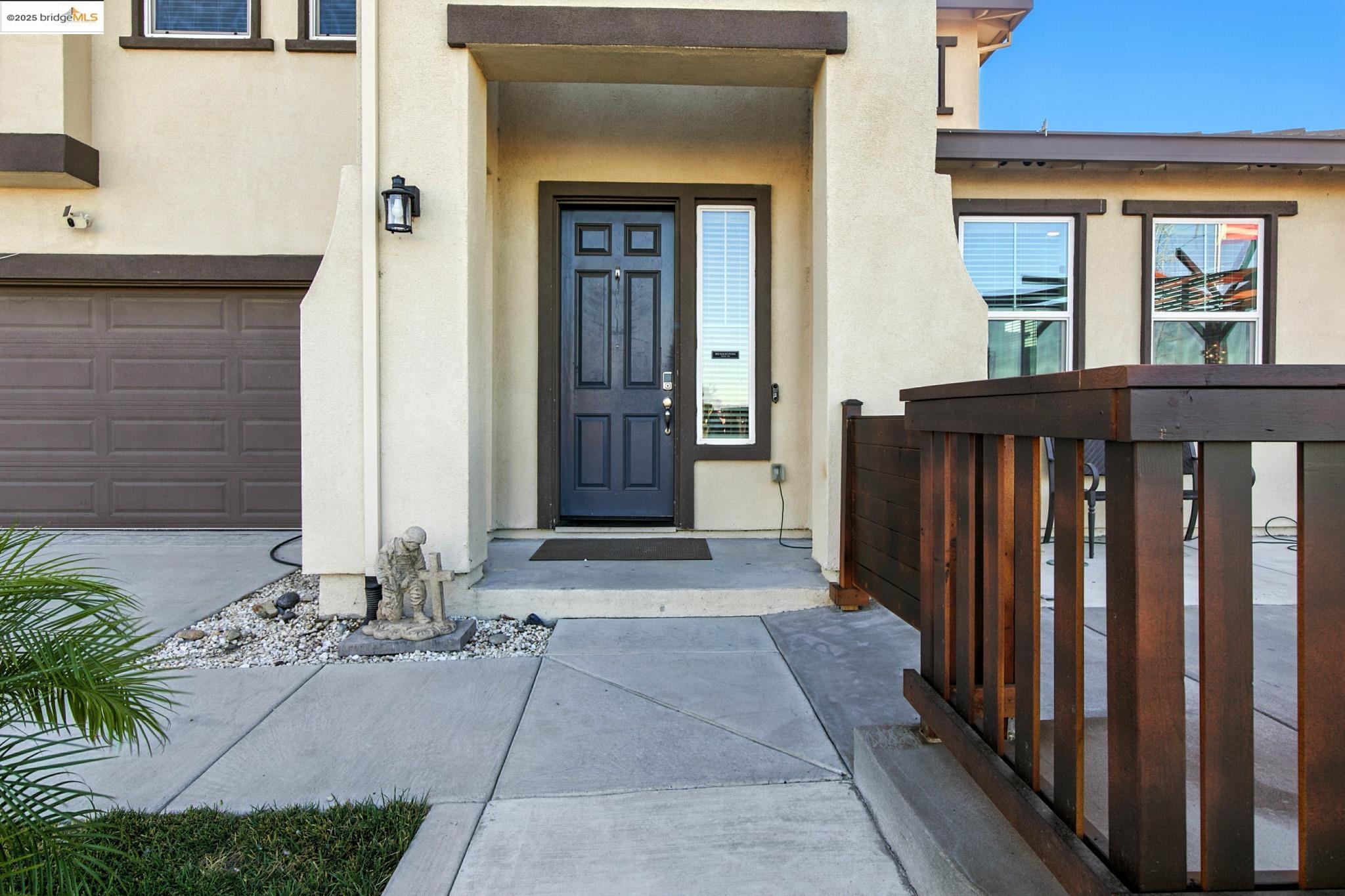 Detail Gallery Image 5 of 56 For 536 Aster St, Vacaville,  CA 95688 - 5 Beds | 3 Baths