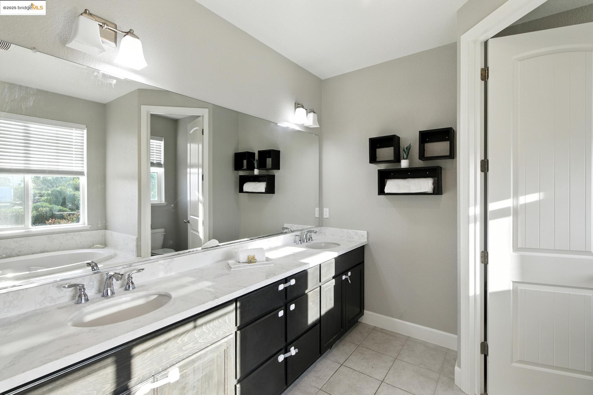Detail Gallery Image 46 of 56 For 536 Aster St, Vacaville,  CA 95688 - 5 Beds | 3 Baths