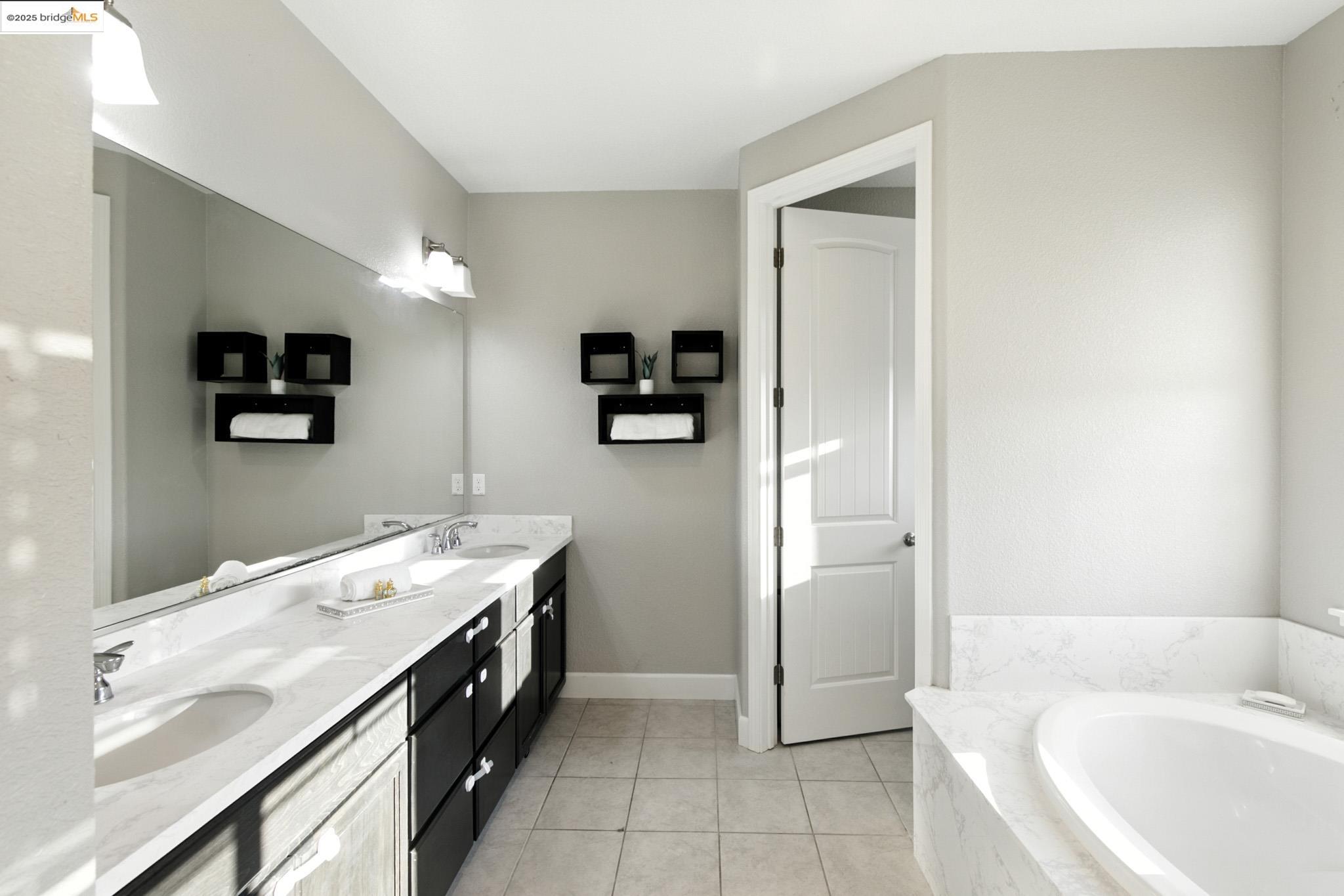 Detail Gallery Image 48 of 56 For 536 Aster St, Vacaville,  CA 95688 - 5 Beds | 3 Baths