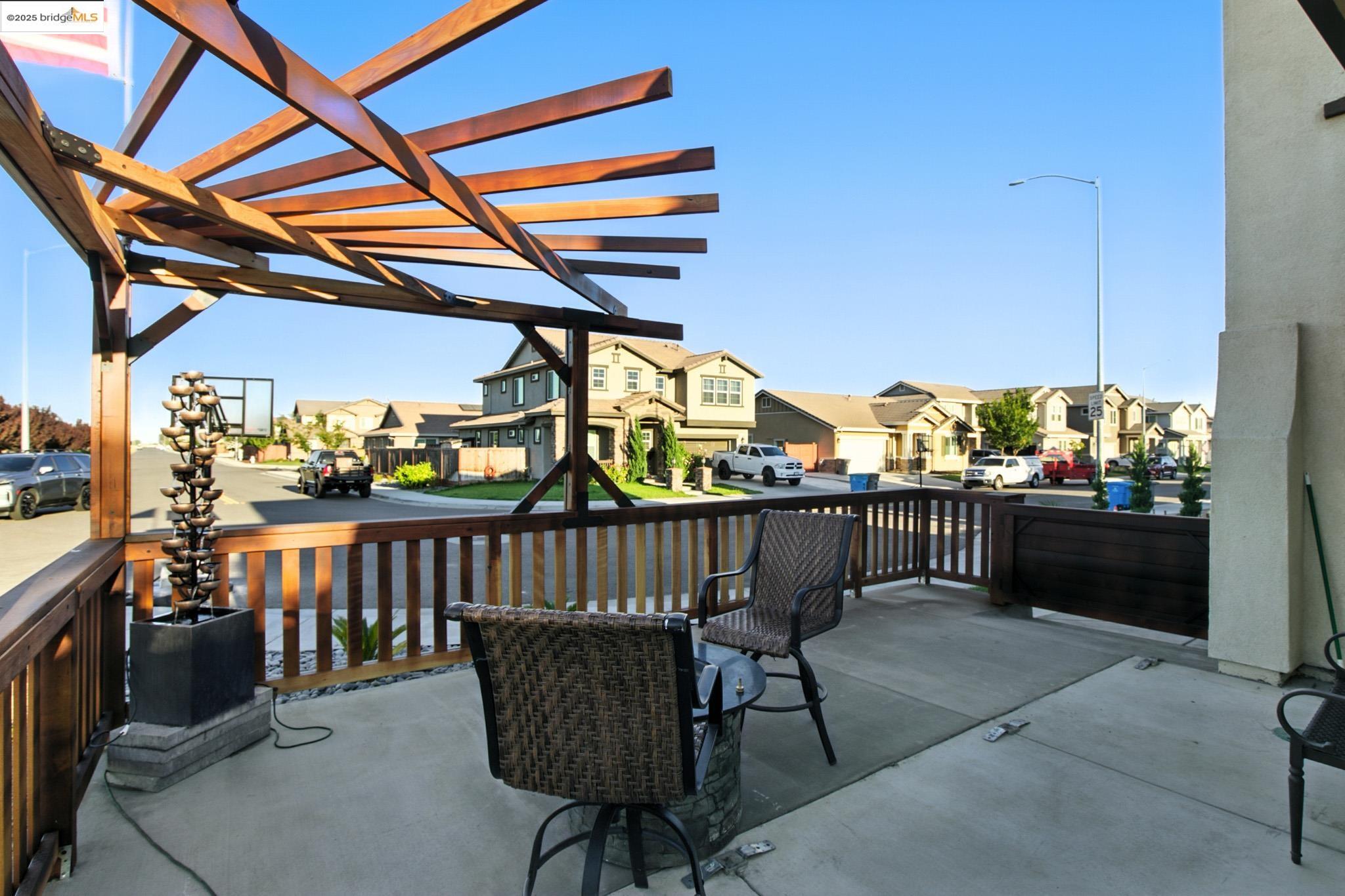 Detail Gallery Image 6 of 56 For 536 Aster St, Vacaville,  CA 95688 - 5 Beds | 3 Baths