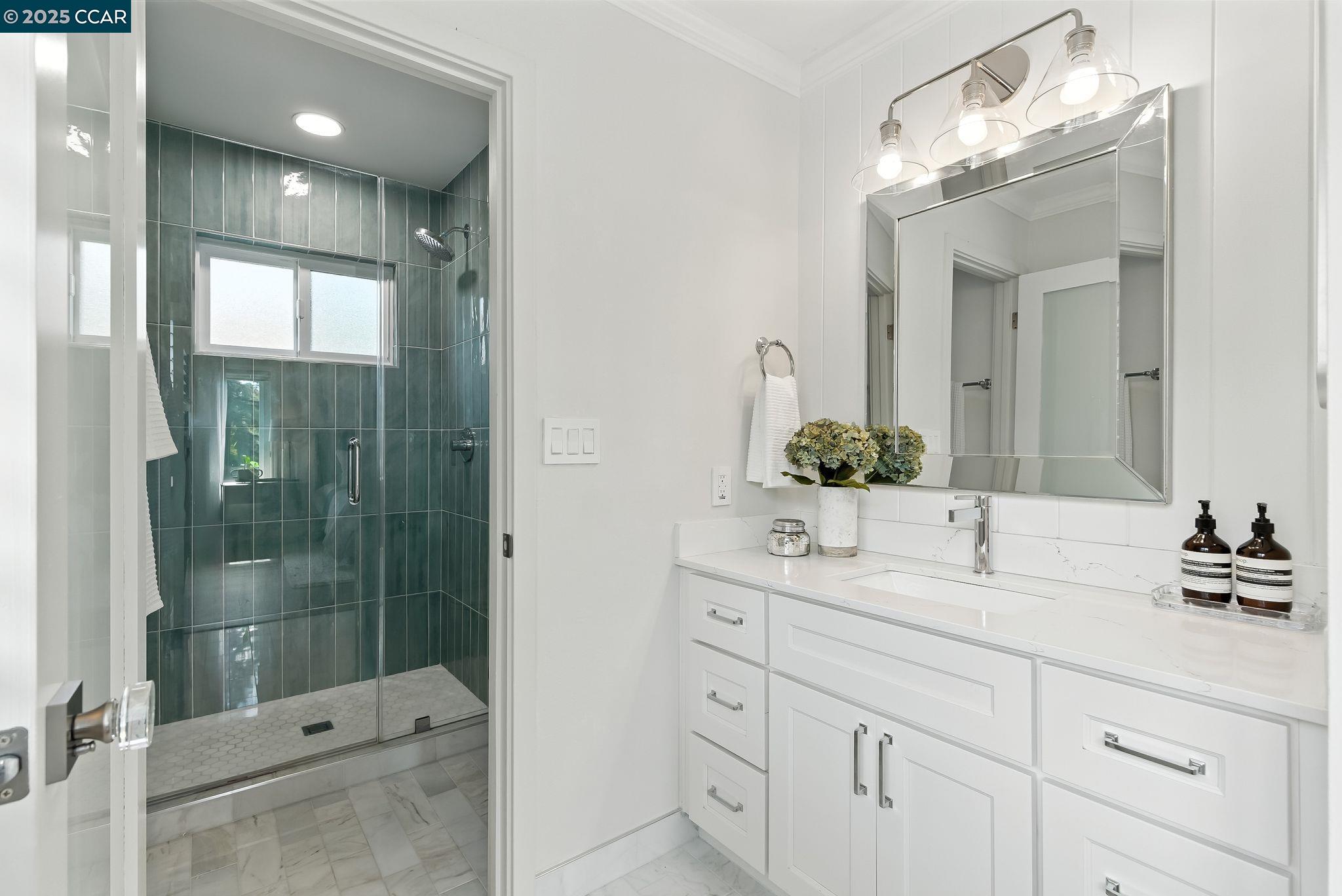 Detail Gallery Image 17 of 47 For 116 Rosemont Ct, Walnut Creek,  CA 94597 - 3 Beds | 2/1 Baths