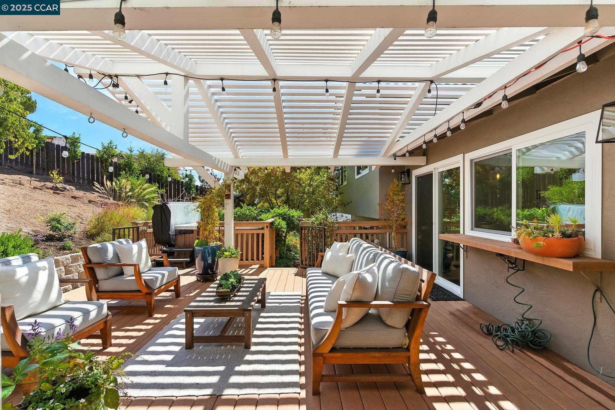 Detail Gallery Image 24 of 47 For 116 Rosemont Ct, Walnut Creek,  CA 94597 - 3 Beds | 2/1 Baths
