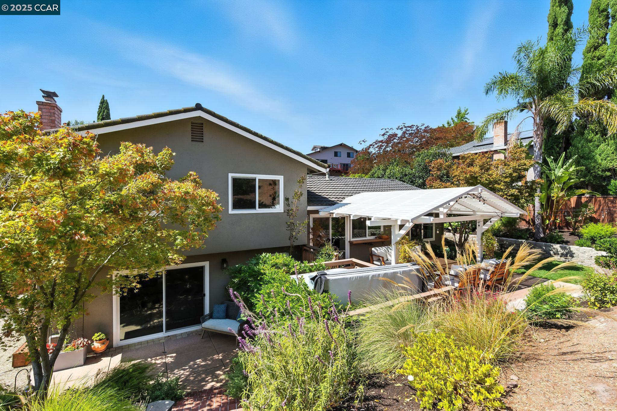 Detail Gallery Image 27 of 47 For 116 Rosemont Ct, Walnut Creek,  CA 94597 - 3 Beds | 2/1 Baths