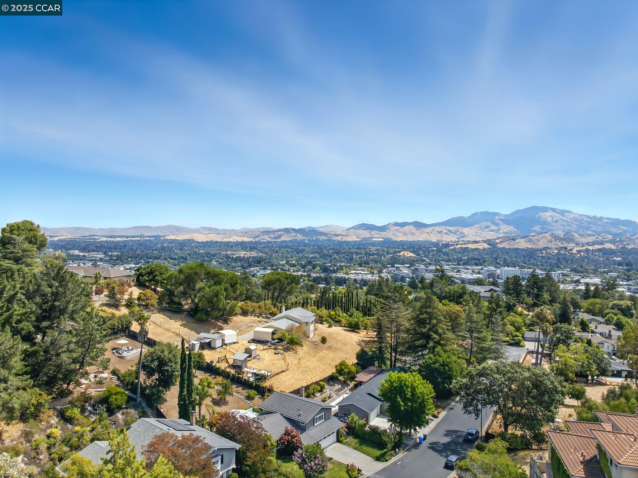 Detail Gallery Image 33 of 47 For 116 Rosemont Ct, Walnut Creek,  CA 94597 - 3 Beds | 2/1 Baths