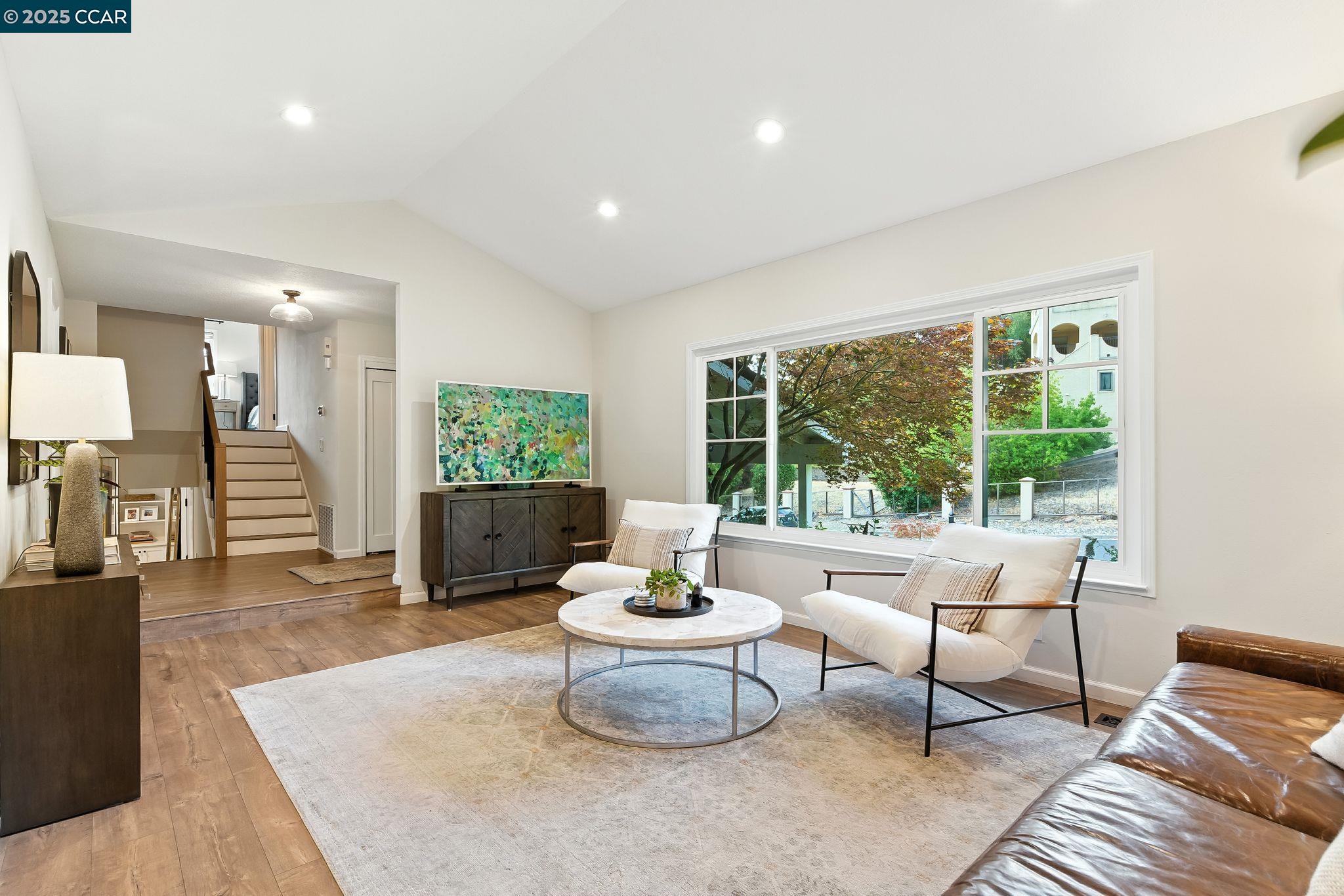 Detail Gallery Image 6 of 47 For 116 Rosemont Ct, Walnut Creek,  CA 94597 - 3 Beds | 2/1 Baths