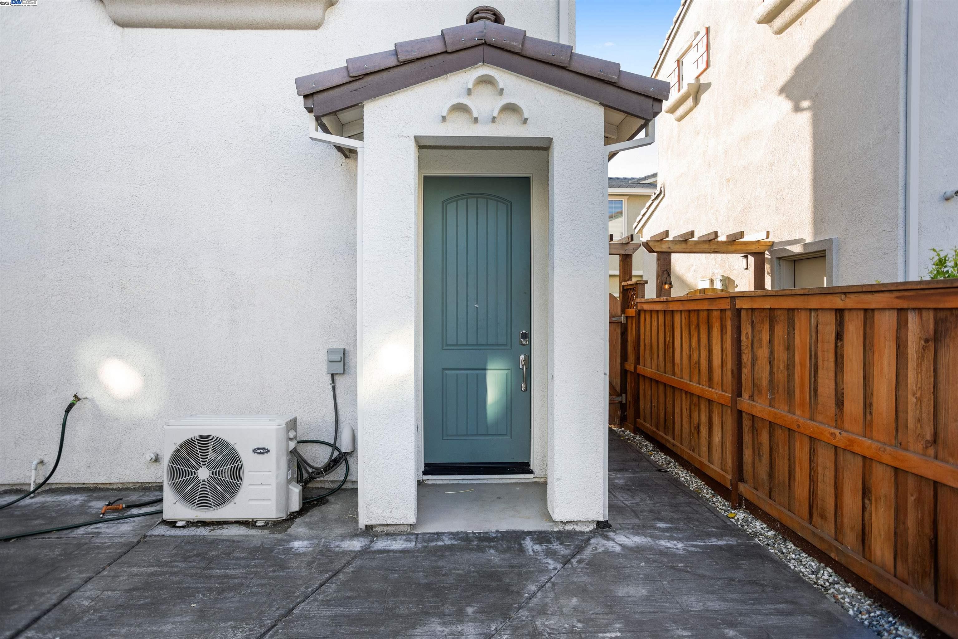 Detail Gallery Image 23 of 41 For 251 E Wrigleys Ave, Mountain House,  CA 95391-8284 - 4 Beds | 3/1 Baths
