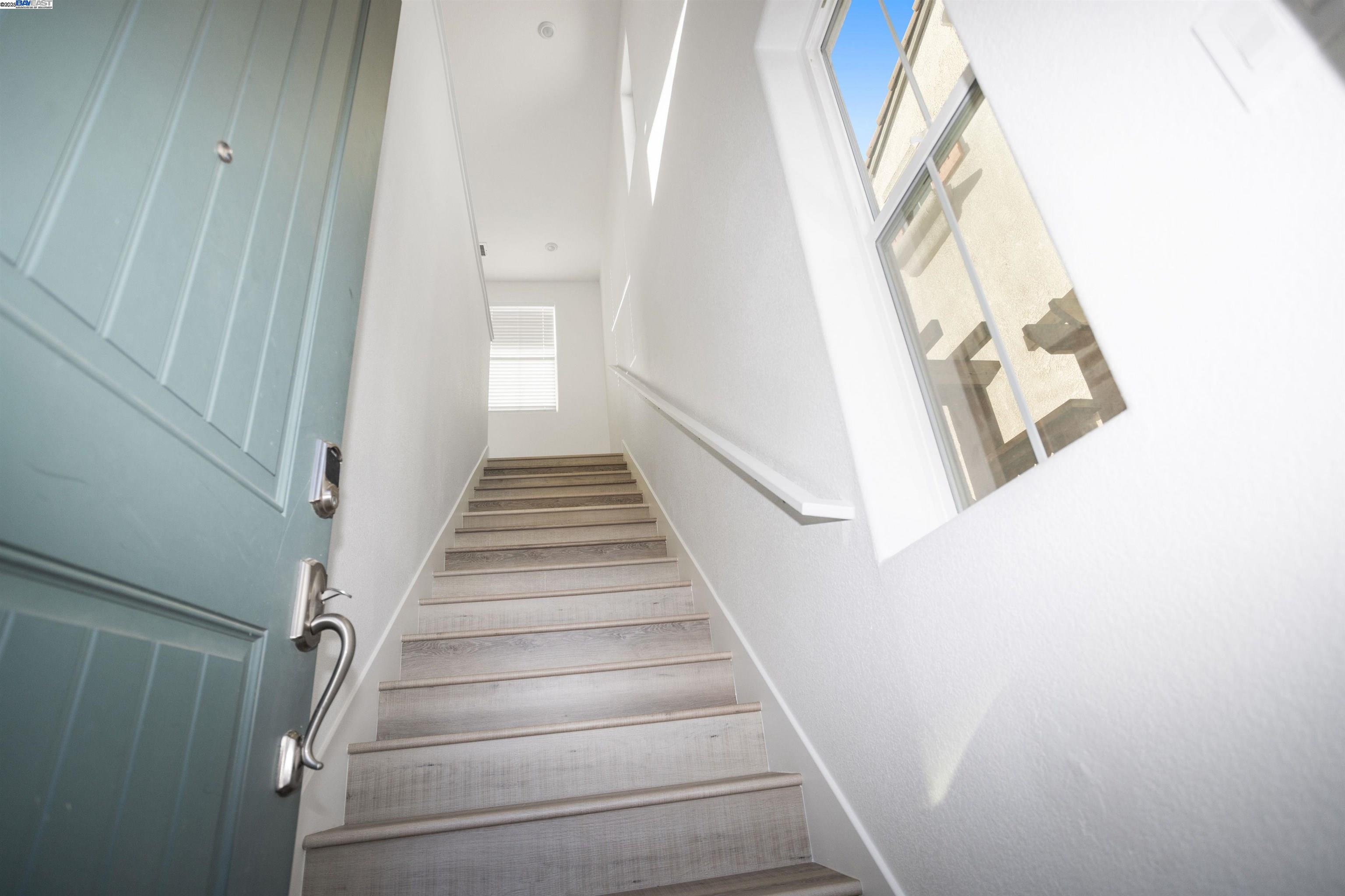 Detail Gallery Image 24 of 41 For 251 E Wrigleys Ave, Mountain House,  CA 95391-8284 - 4 Beds | 3/1 Baths