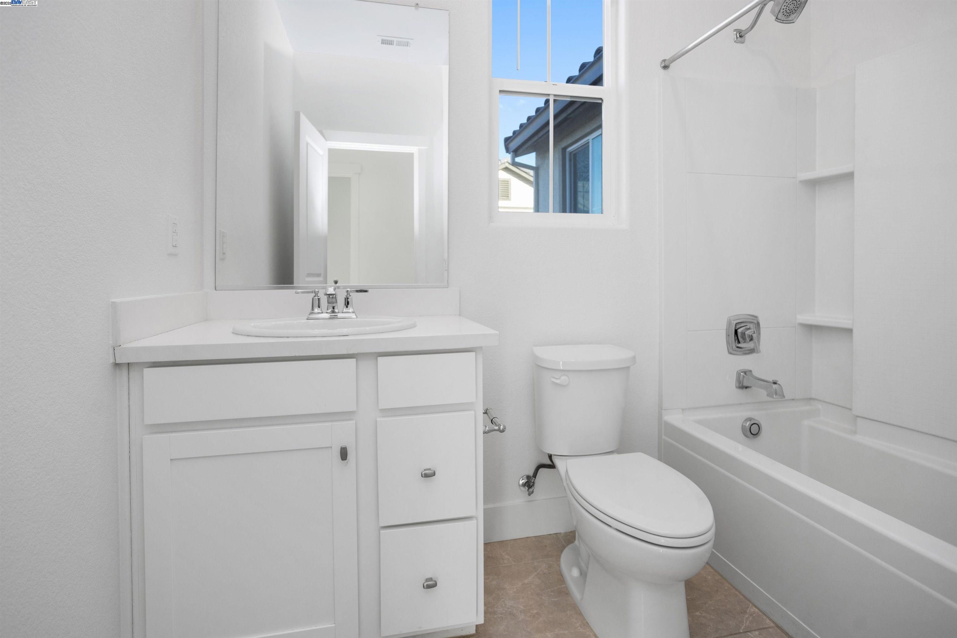 Detail Gallery Image 28 of 41 For 251 E Wrigleys Ave, Mountain House,  CA 95391-8284 - 4 Beds | 3/1 Baths