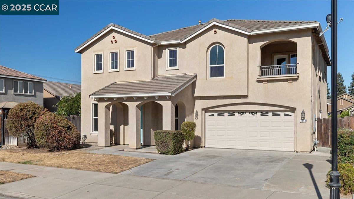 Detail Gallery Image 4 of 60 For 4540 Sunny Oak Dr, Turlock,  CA 95382 - 4 Beds | 2/1 Baths