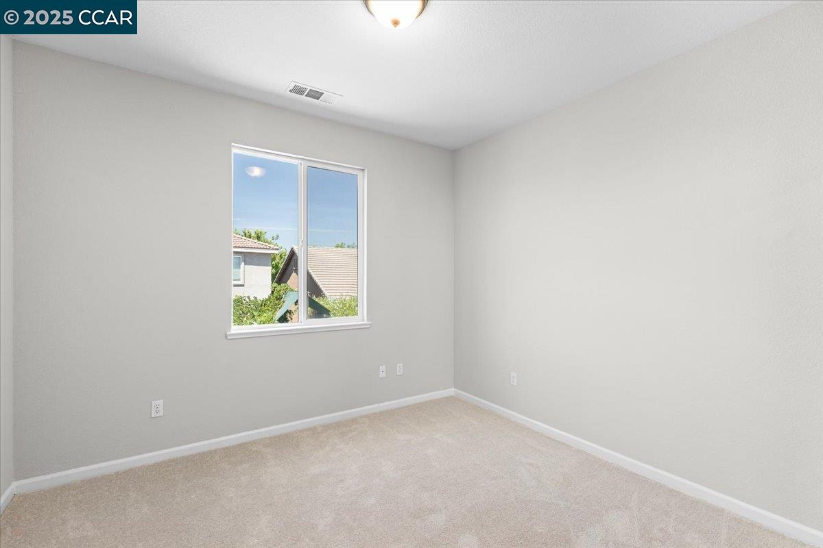 Detail Gallery Image 36 of 60 For 4540 Sunny Oak Dr, Turlock,  CA 95382 - 4 Beds | 2/1 Baths