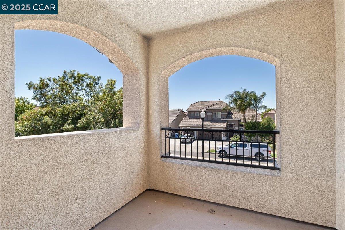 Detail Gallery Image 5 of 60 For 4540 Sunny Oak Dr, Turlock,  CA 95382 - 4 Beds | 2/1 Baths