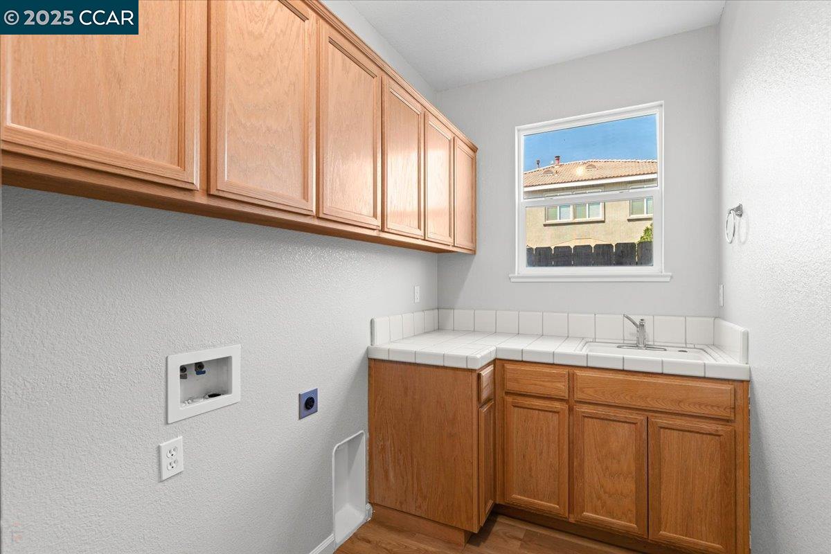 Detail Gallery Image 48 of 60 For 4540 Sunny Oak Dr, Turlock,  CA 95382 - 4 Beds | 2/1 Baths