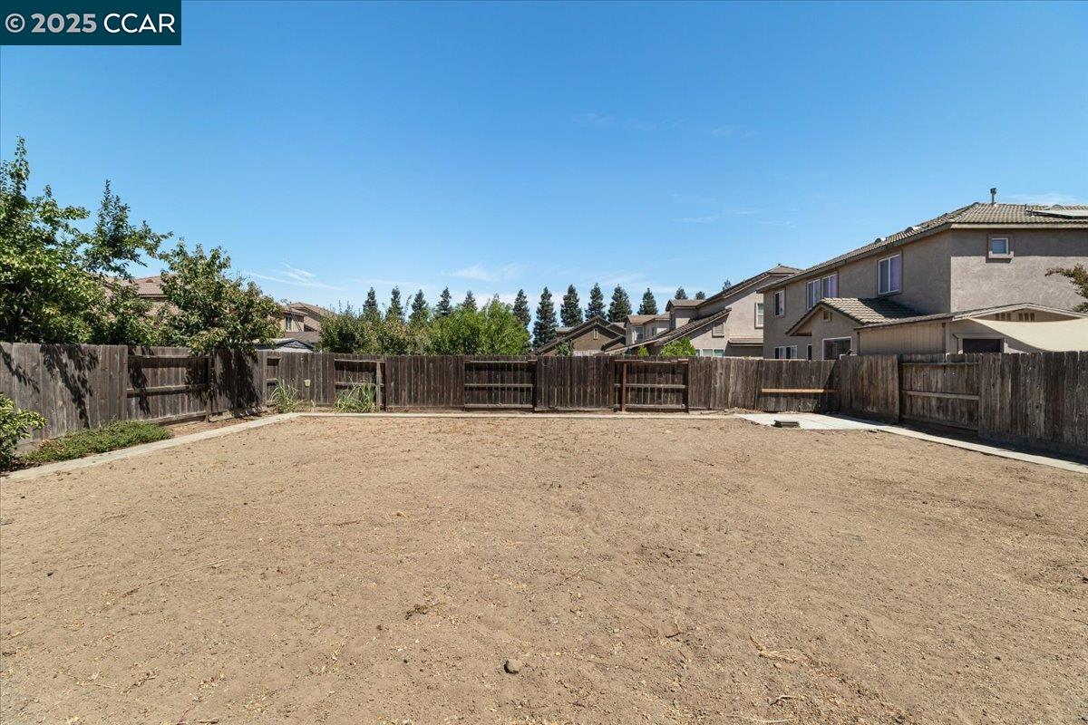 Detail Gallery Image 56 of 60 For 4540 Sunny Oak Dr, Turlock,  CA 95382 - 4 Beds | 2/1 Baths