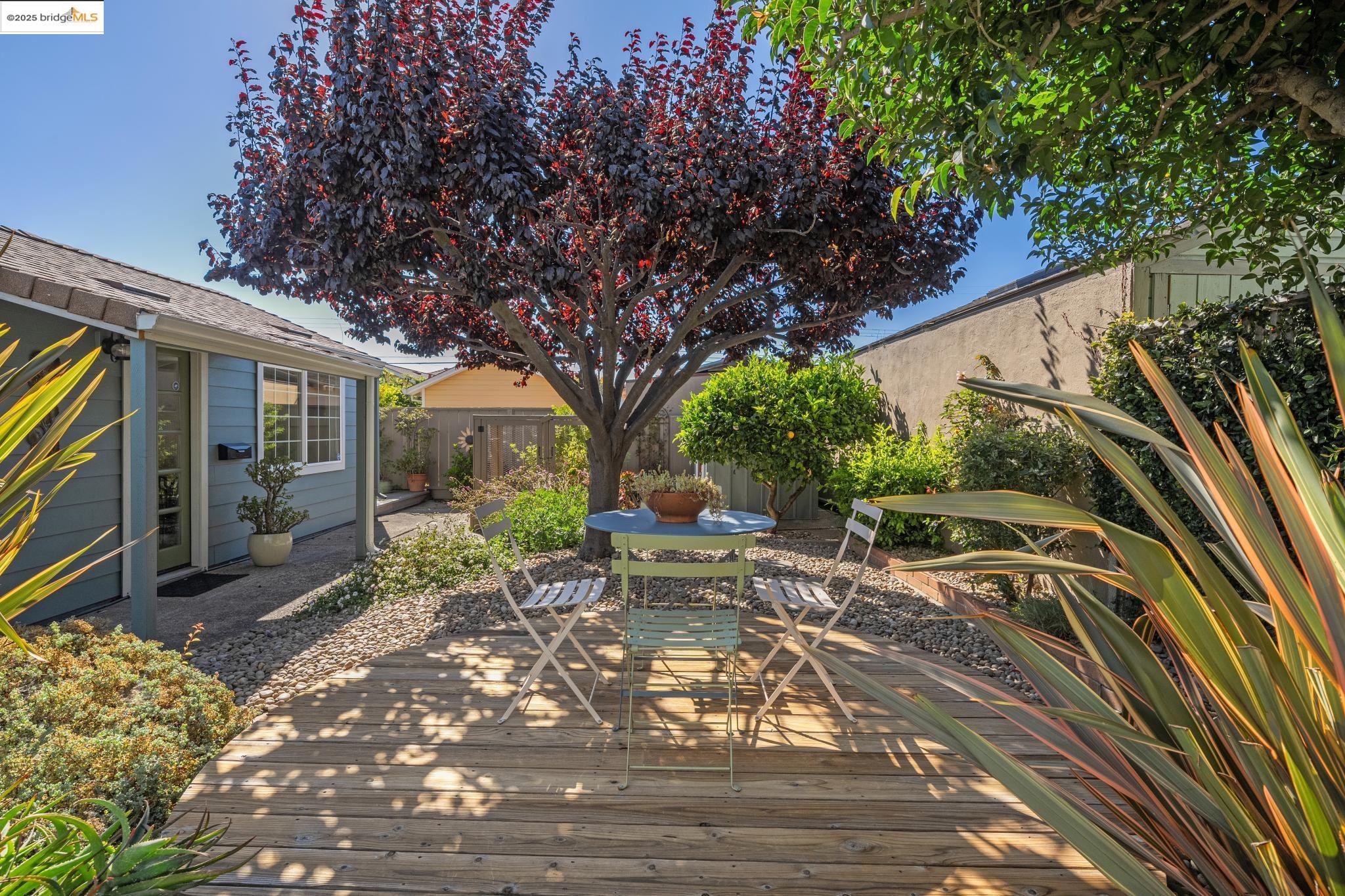 Detail Gallery Image 27 of 46 For 629 31st St, Richmond,  CA 94804 - 2 Beds | 2 Baths