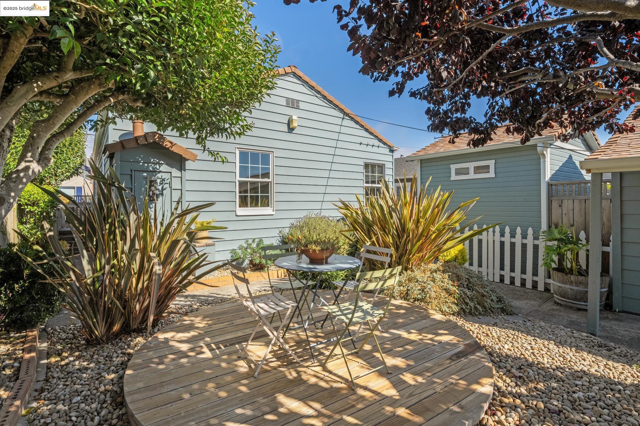 Detail Gallery Image 29 of 46 For 629 31st St, Richmond,  CA 94804 - 2 Beds | 2 Baths