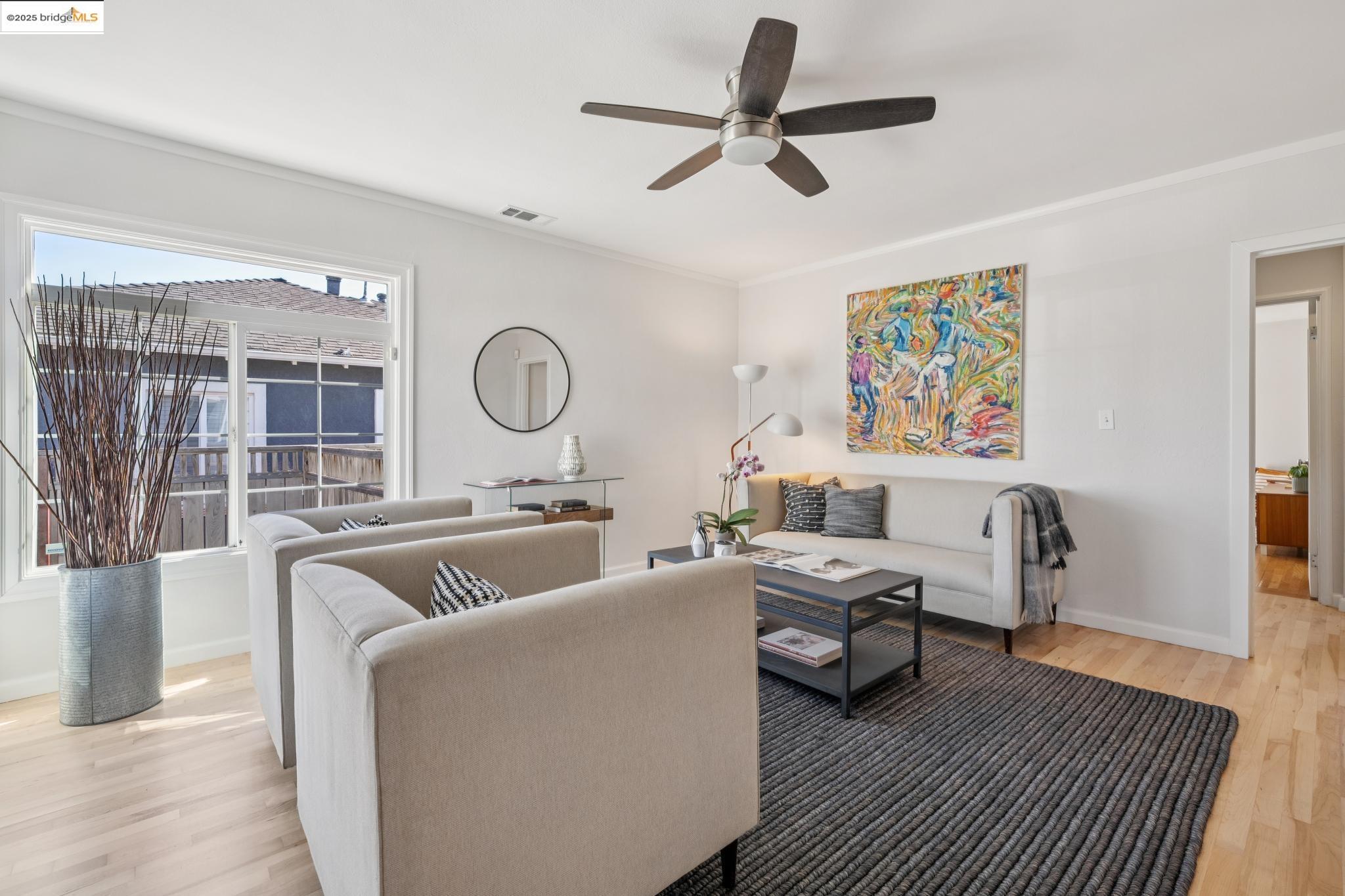 Detail Gallery Image 4 of 46 For 629 31st St, Richmond,  CA 94804 - 2 Beds | 2 Baths