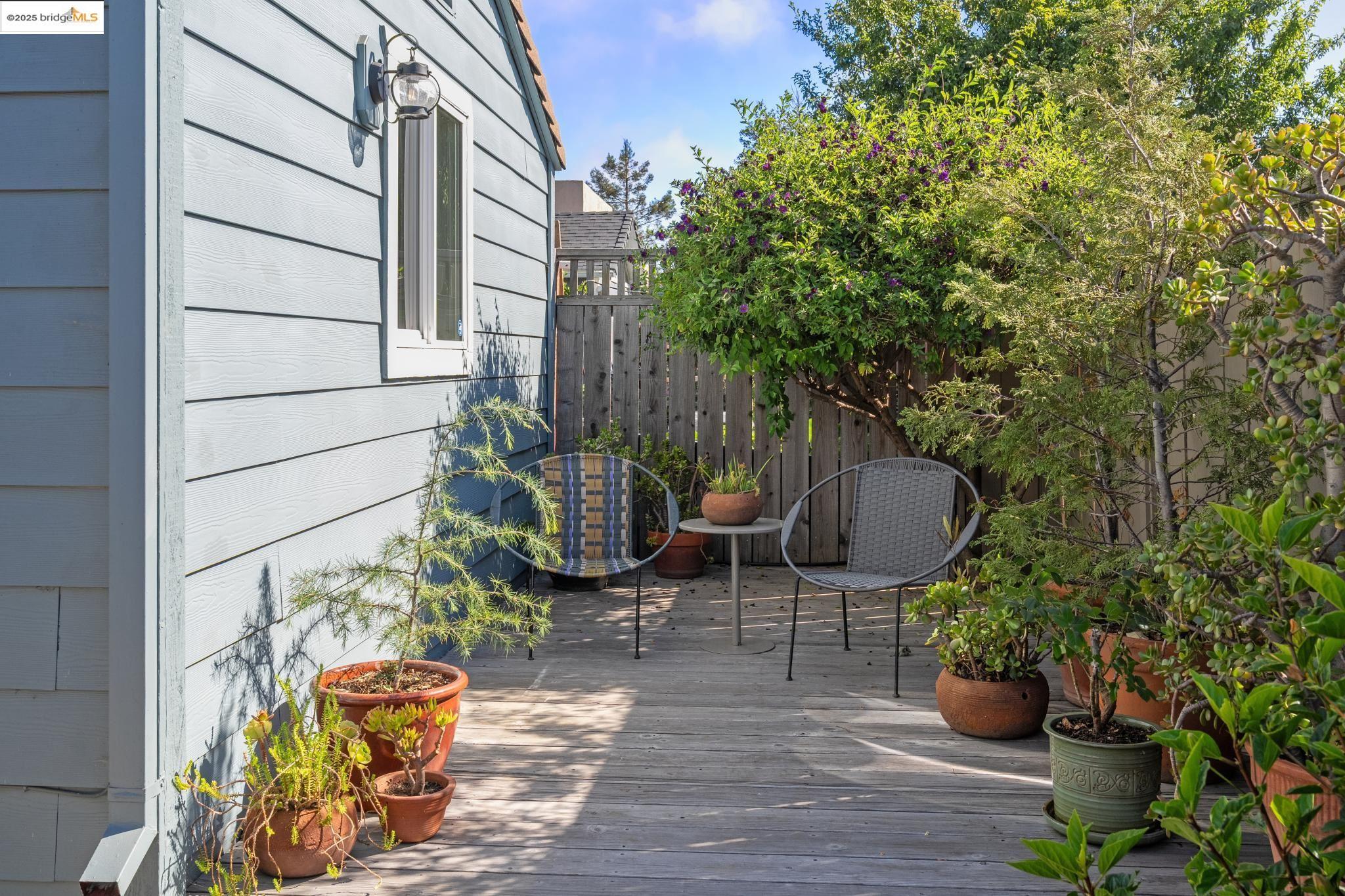 Detail Gallery Image 35 of 46 For 629 31st St, Richmond,  CA 94804 - 2 Beds | 2 Baths