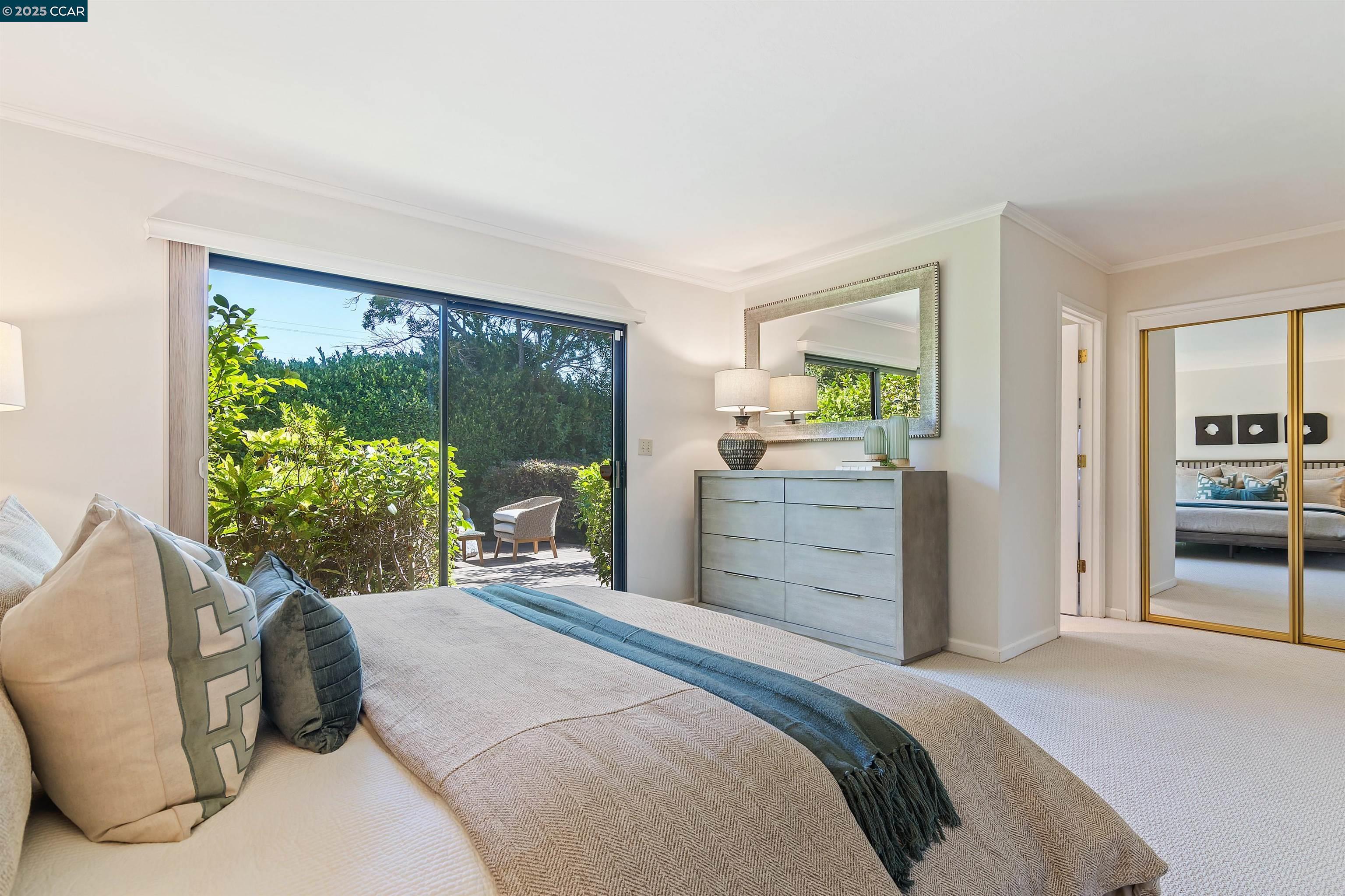 Detail Gallery Image 16 of 29 For 372 El Divisadero Ave, Walnut Creek,  CA 94598 - 4 Beds | 2 Baths