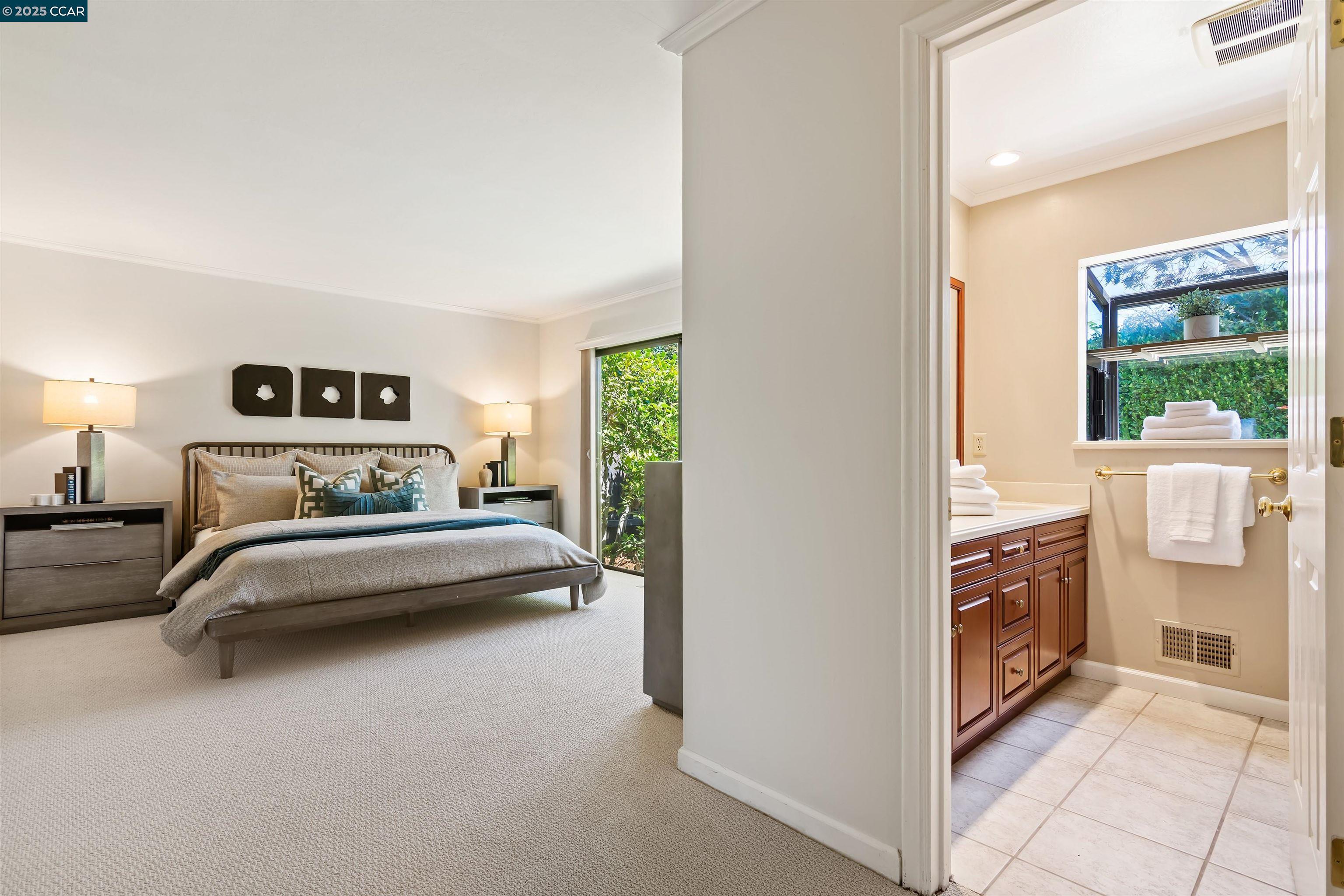 Detail Gallery Image 17 of 29 For 372 El Divisadero Ave, Walnut Creek,  CA 94598 - 4 Beds | 2 Baths