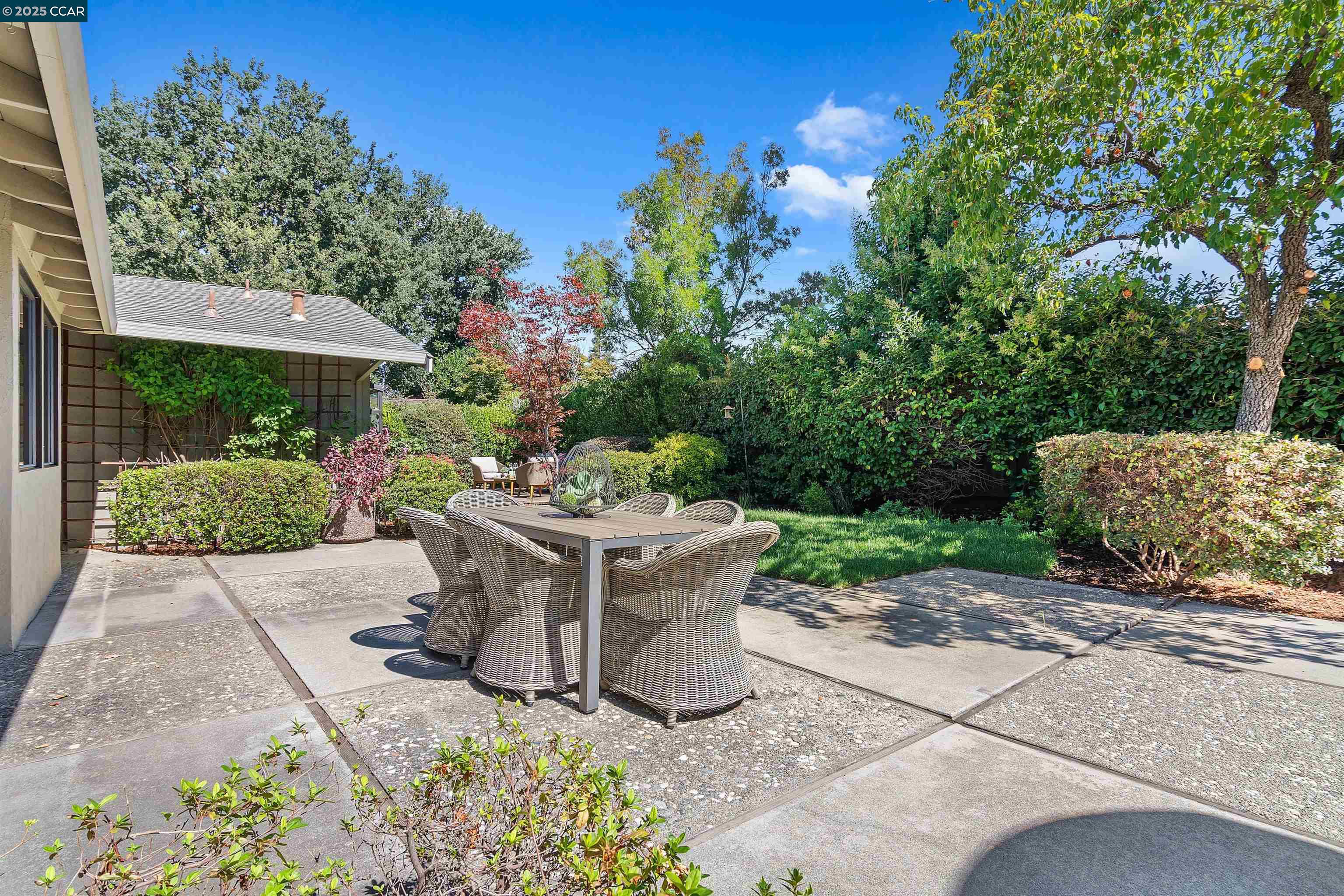 Detail Gallery Image 25 of 29 For 372 El Divisadero Ave, Walnut Creek,  CA 94598 - 4 Beds | 2 Baths