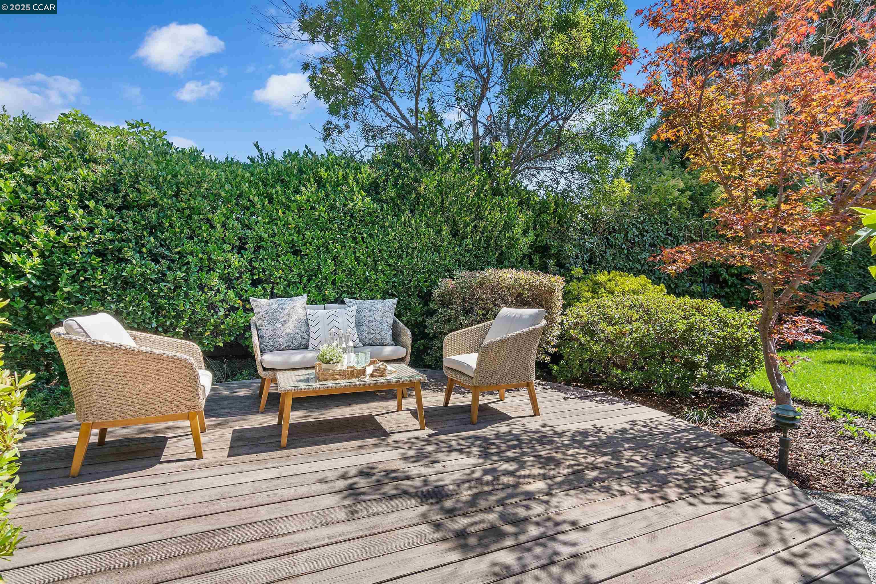 Detail Gallery Image 27 of 29 For 372 El Divisadero Ave, Walnut Creek,  CA 94598 - 4 Beds | 2 Baths