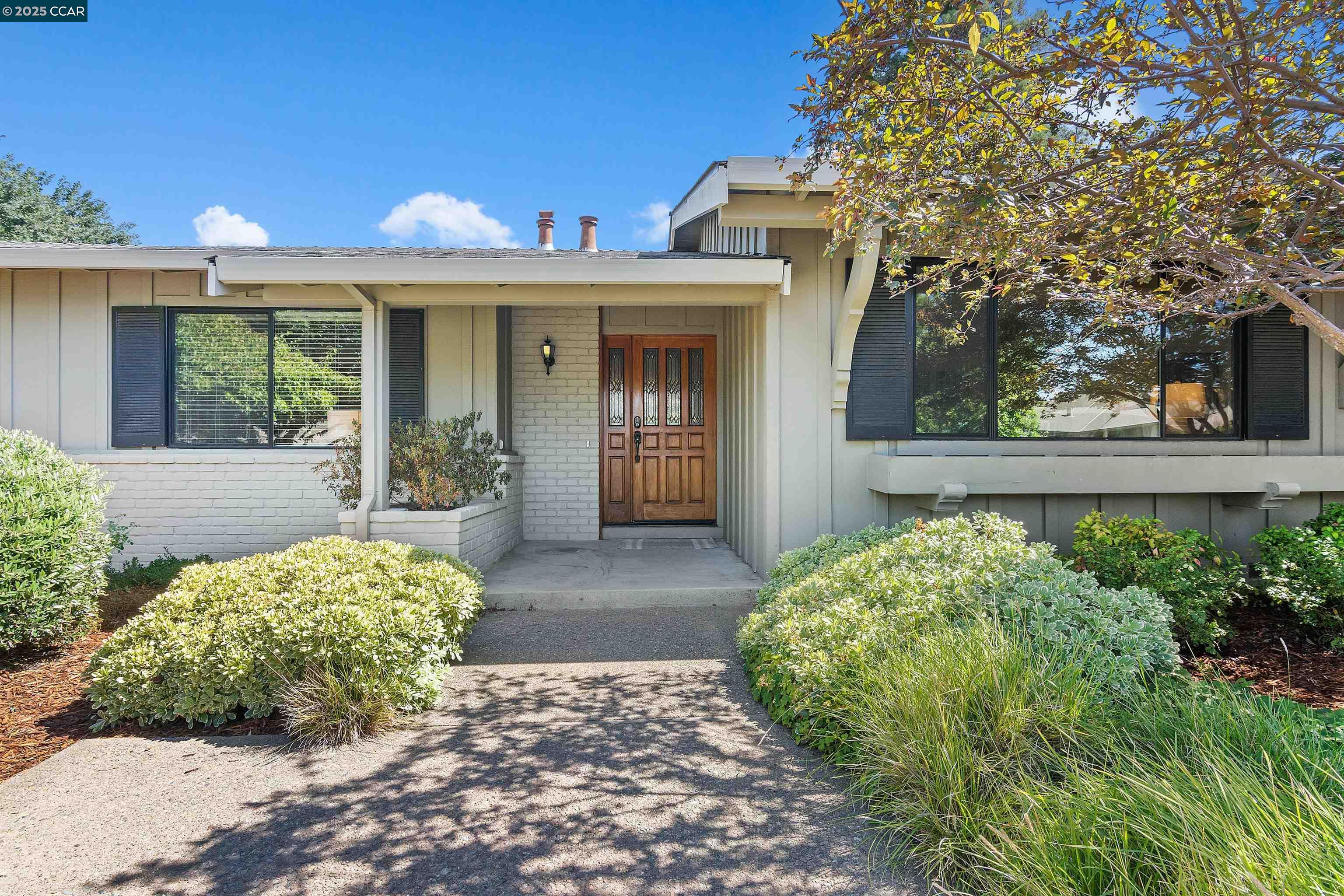 Detail Gallery Image 4 of 29 For 372 El Divisadero Ave, Walnut Creek,  CA 94598 - 4 Beds | 2 Baths