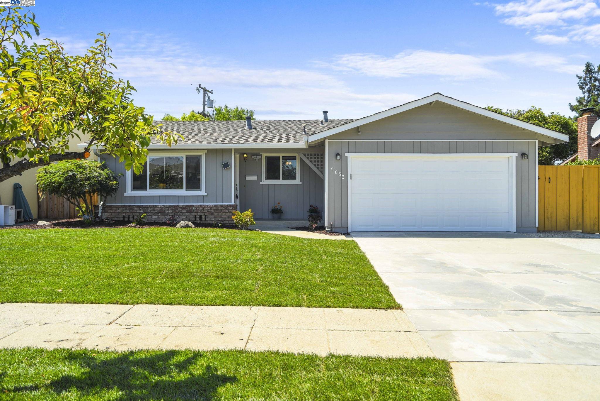 Detail Gallery Image 1 of 55 For 5633 Drysdale Dr, San Jose,  CA 95124 - 4 Beds | 2 Baths