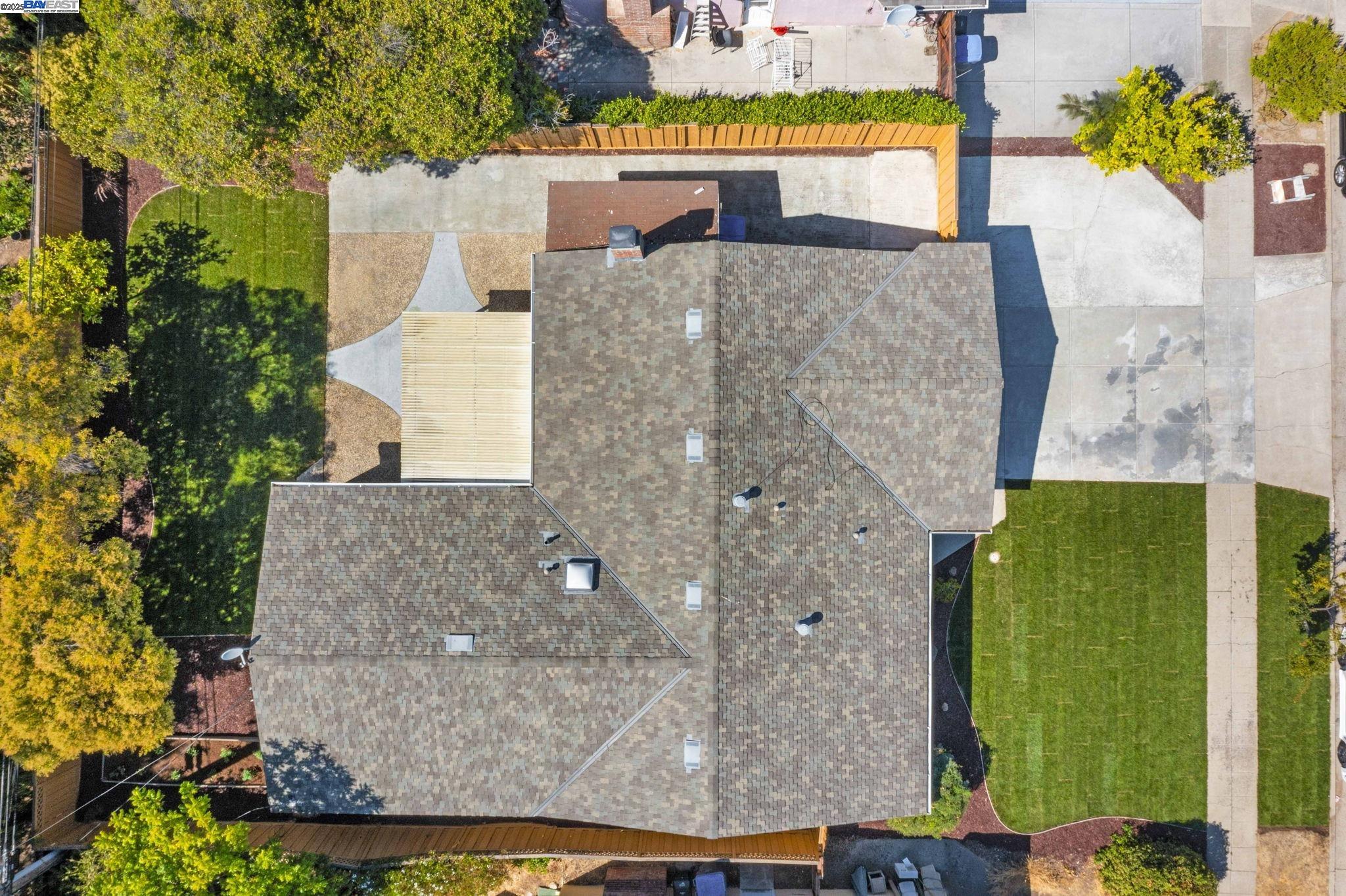 Detail Gallery Image 9 of 55 For 5633 Drysdale Dr, San Jose,  CA 95124 - 4 Beds | 2 Baths