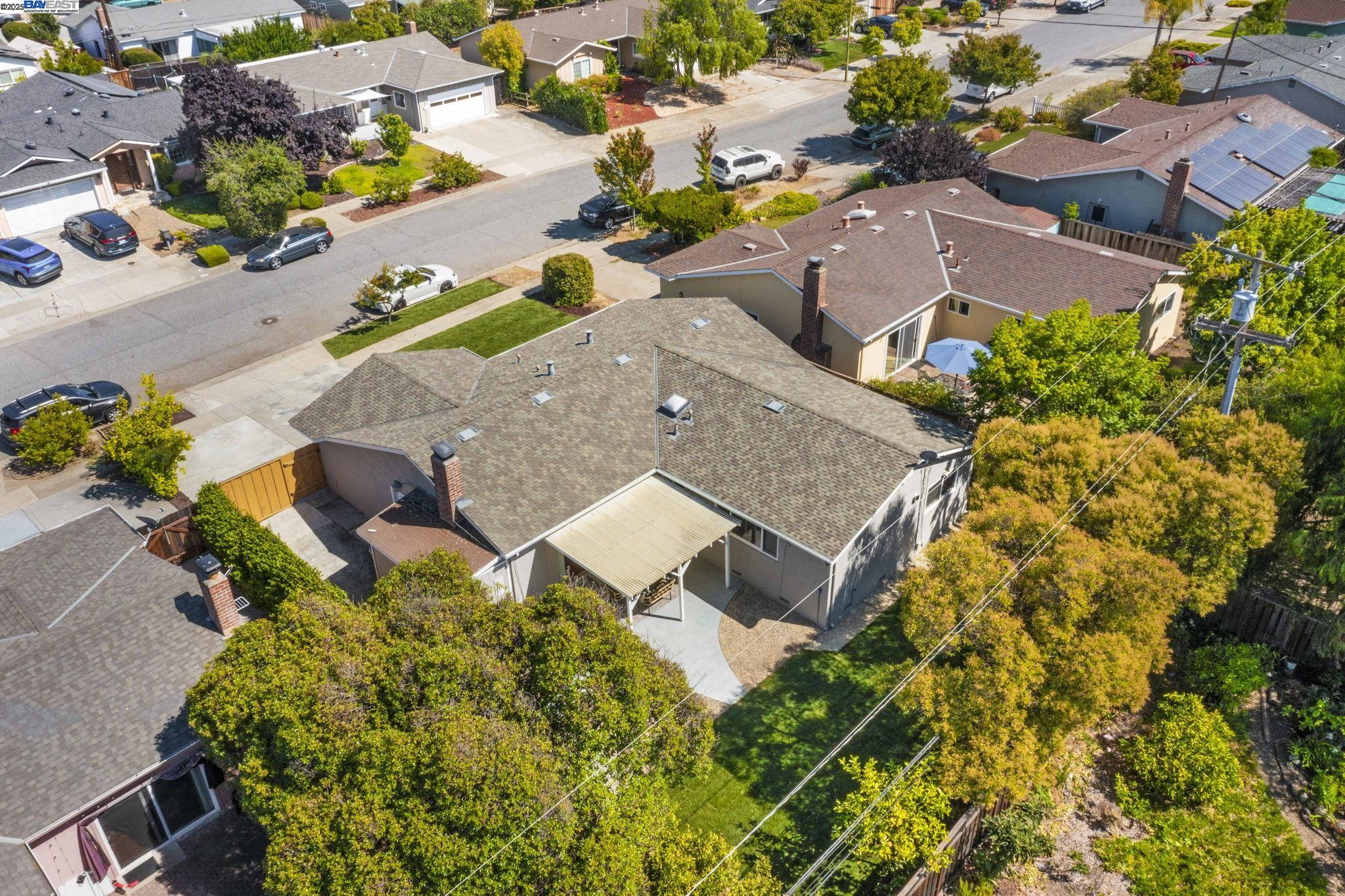 Detail Gallery Image 11 of 55 For 5633 Drysdale Dr, San Jose,  CA 95124 - 4 Beds | 2 Baths