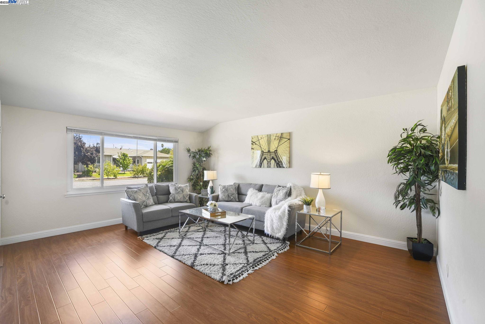 Detail Gallery Image 32 of 55 For 5633 Drysdale Dr, San Jose,  CA 95124 - 4 Beds | 2 Baths