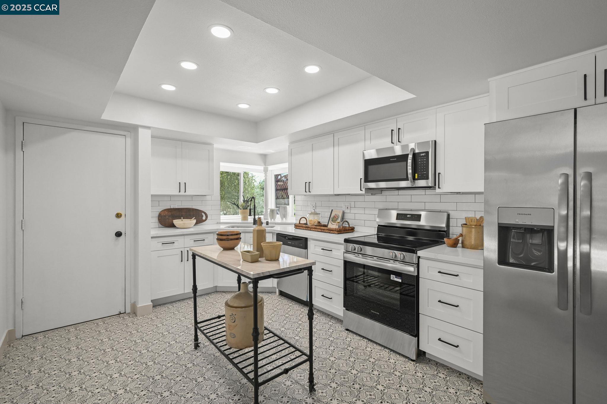 Detail Gallery Image 16 of 51 For 58 Ashbrook Pl, Moraga,  CA 94556 - 4 Beds | 3 Baths