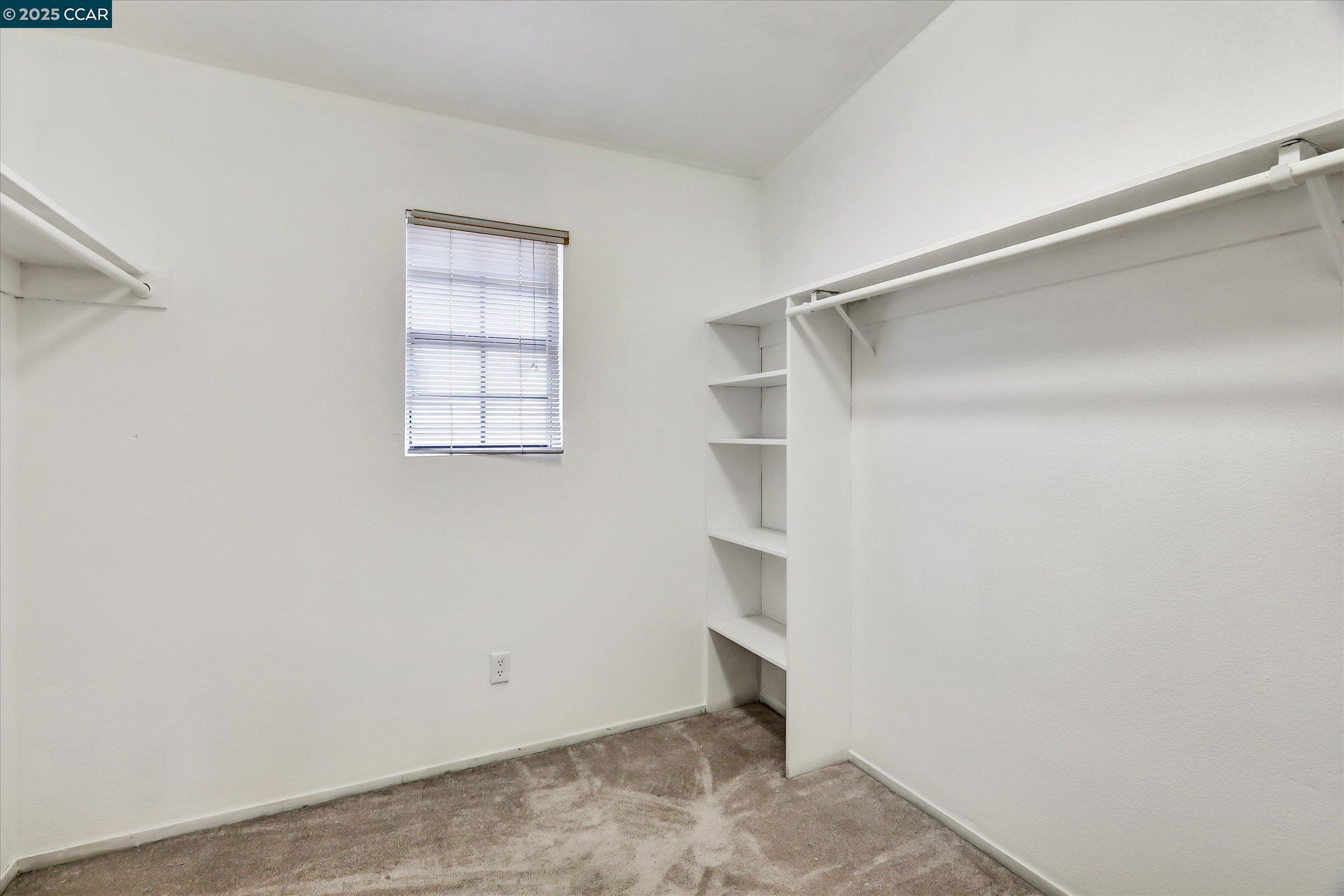 Detail Gallery Image 24 of 38 For 1069 16th St, Oakland,  CA 94607 - 3 Beds | 4/1 Baths