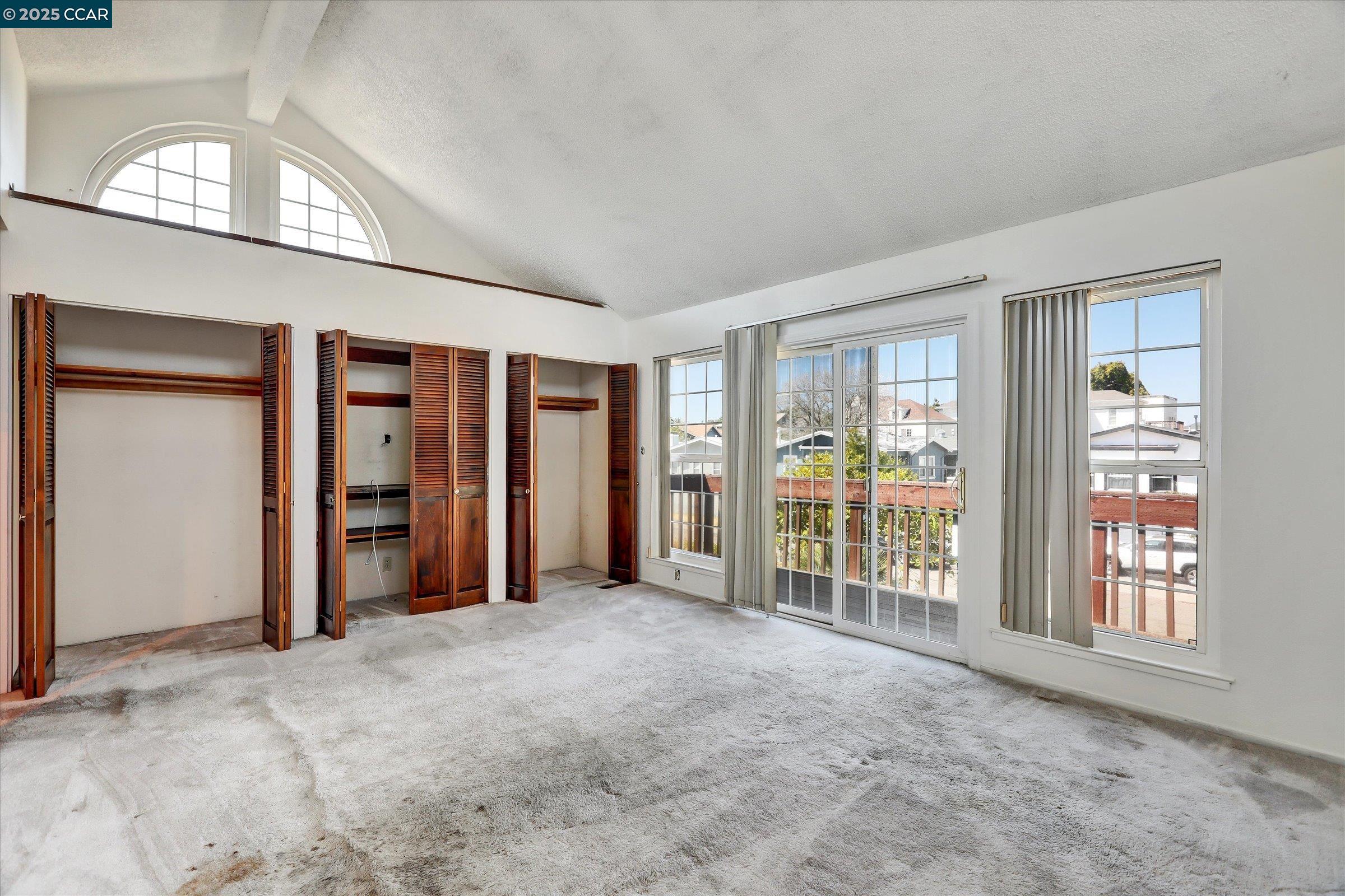 Detail Gallery Image 30 of 38 For 1069 16th St, Oakland,  CA 94607 - 3 Beds | 4/1 Baths