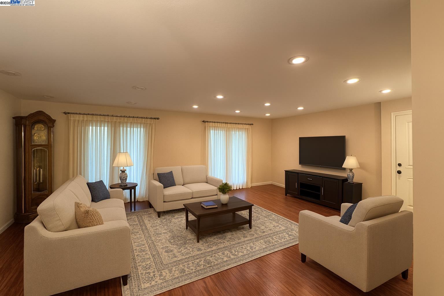 Detail Gallery Image 3 of 12 For 167 Kona Cir #167,  Union City,  CA 94587 - 2 Beds | 2 Baths