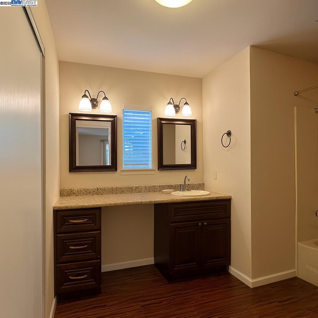 Detail Gallery Image 8 of 12 For 167 Kona Cir #167,  Union City,  CA 94587 - 2 Beds | 2 Baths